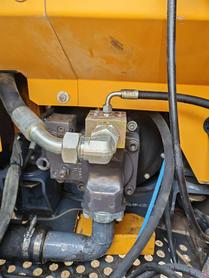 Buy XCMG XE85C Used Excavator / 4 Buy XCMG XE85C Used Excavator / 4