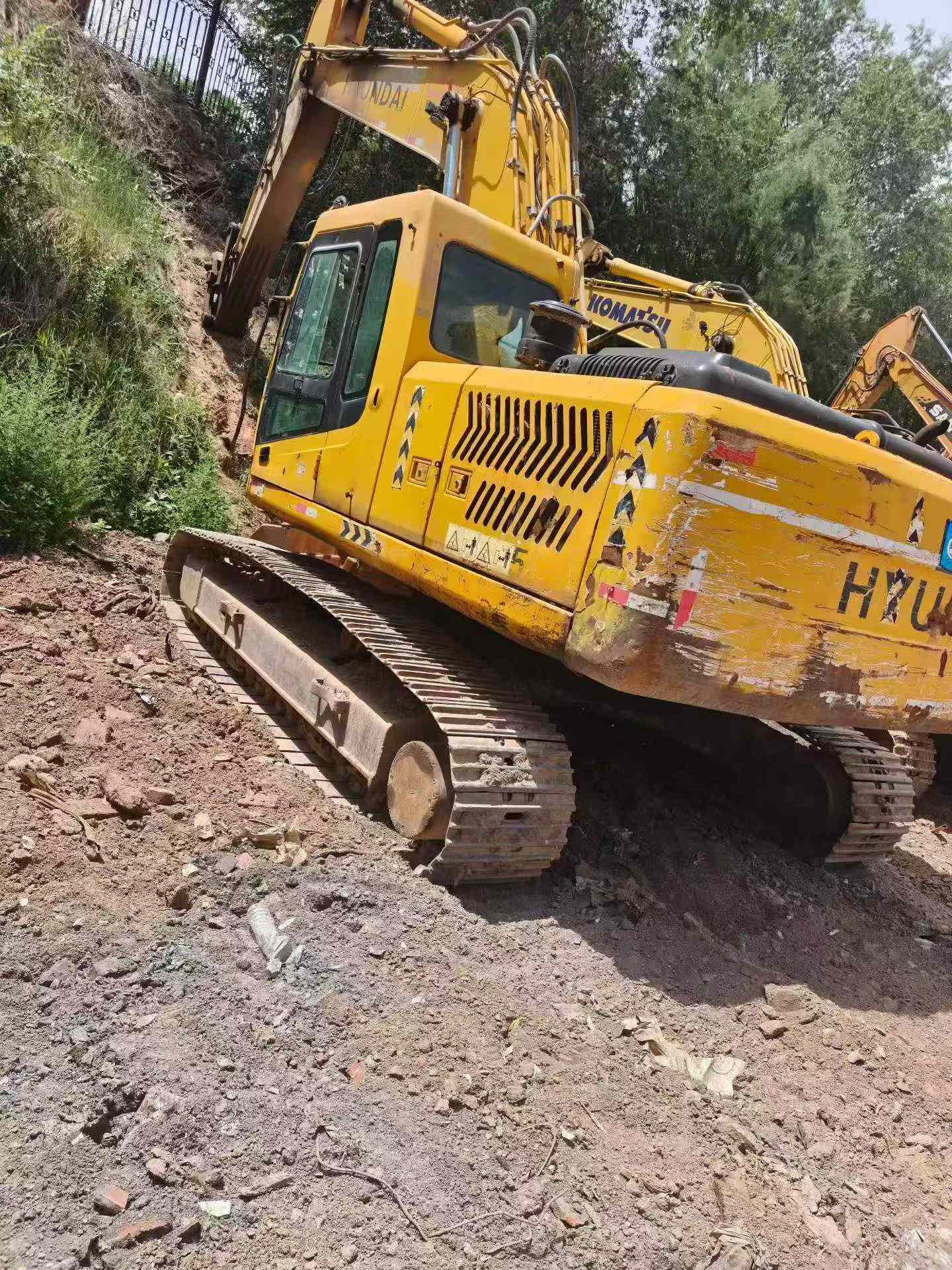 Buy Hyundai R265LC-7 Used Excavator / 2 Buy Hyundai R265LC-7 Used Excavator / 2