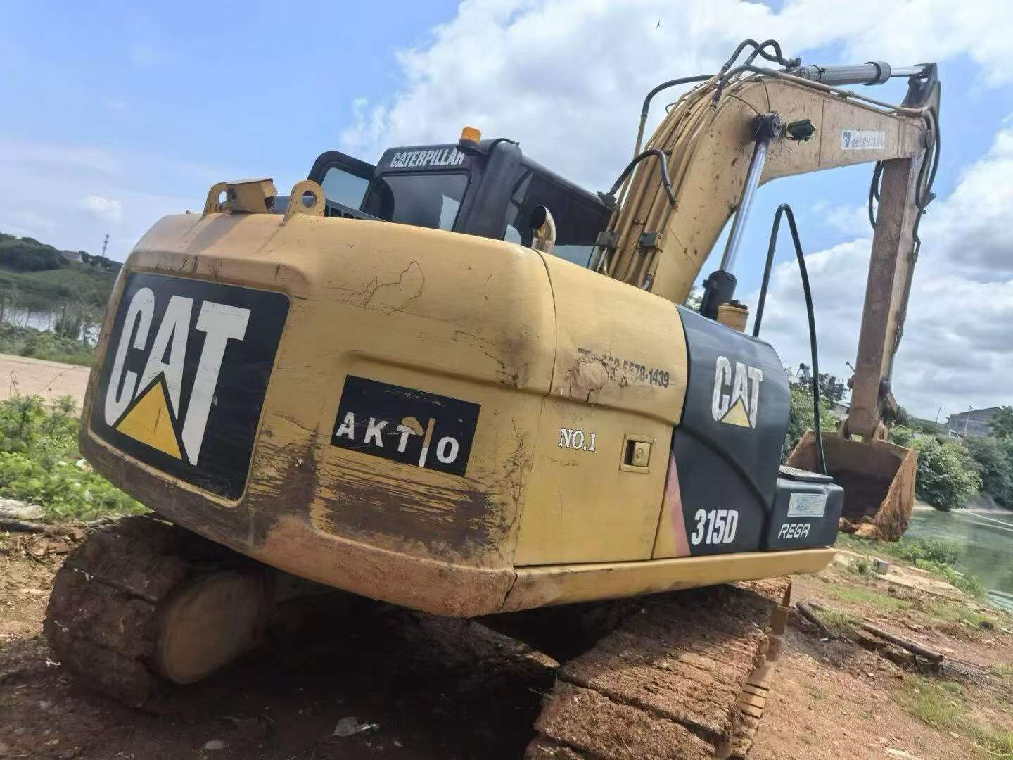 Buy Caterpillar 312D Used Excavator / 8