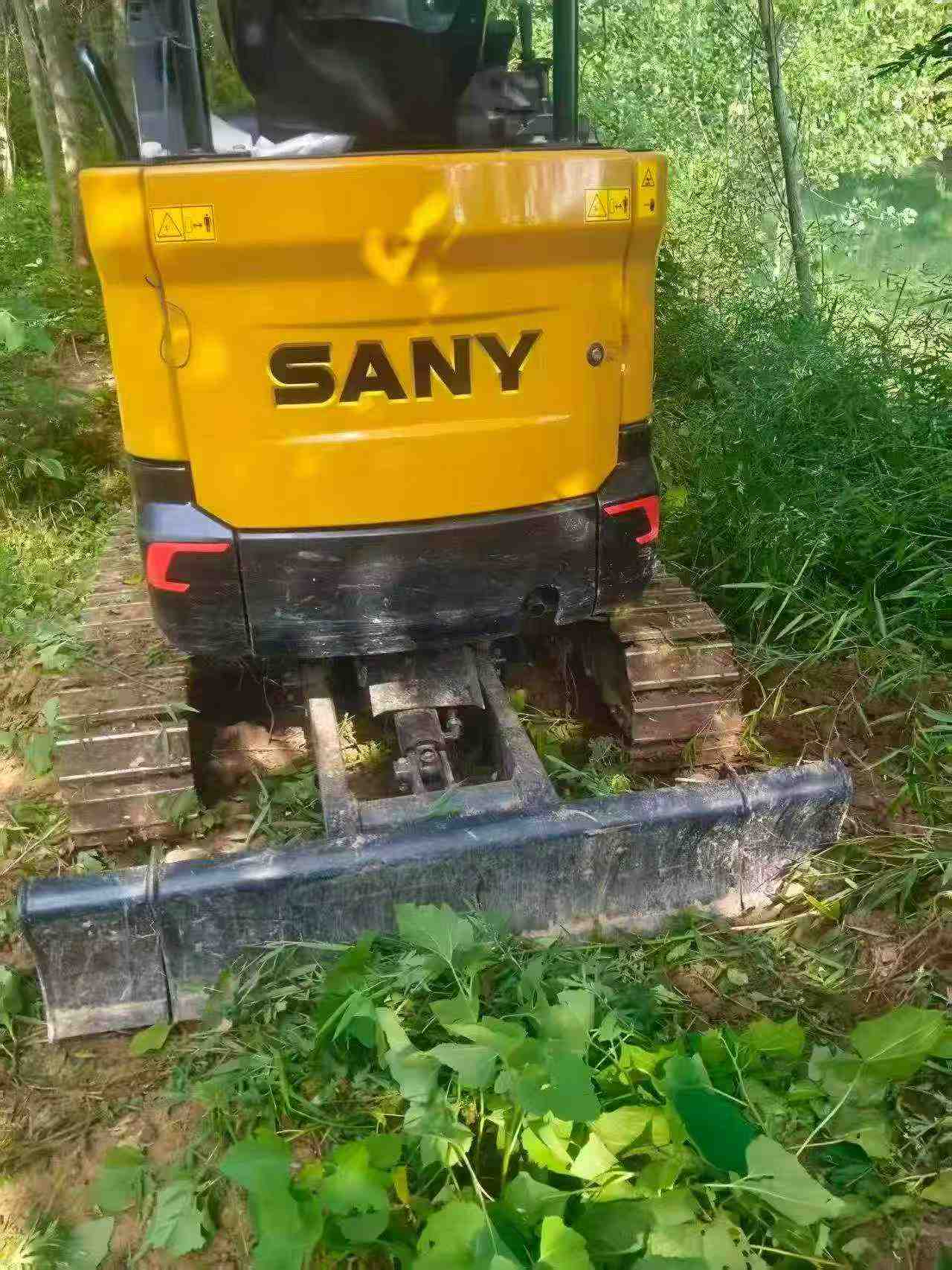 Buy Sany SY16C Used Excavator / 3