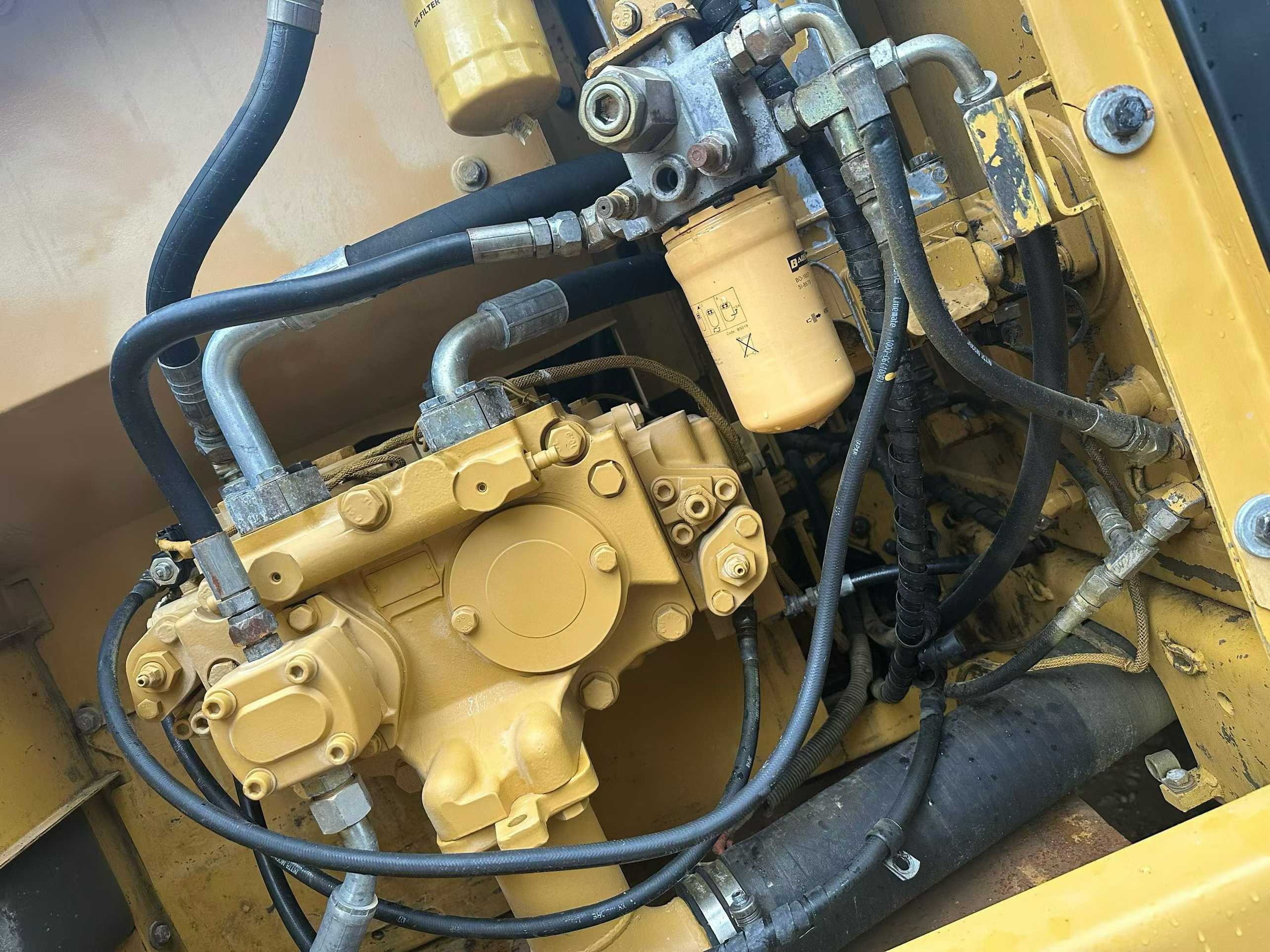 Buy Caterpillar 320C Used Excavator / 4 Buy Caterpillar 320C Used Excavator / 4