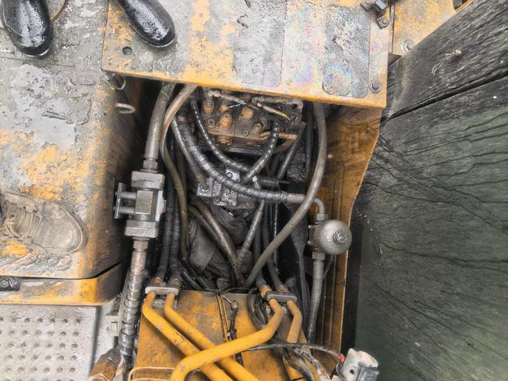 Buy Sany SY135 Used Excavator / 1