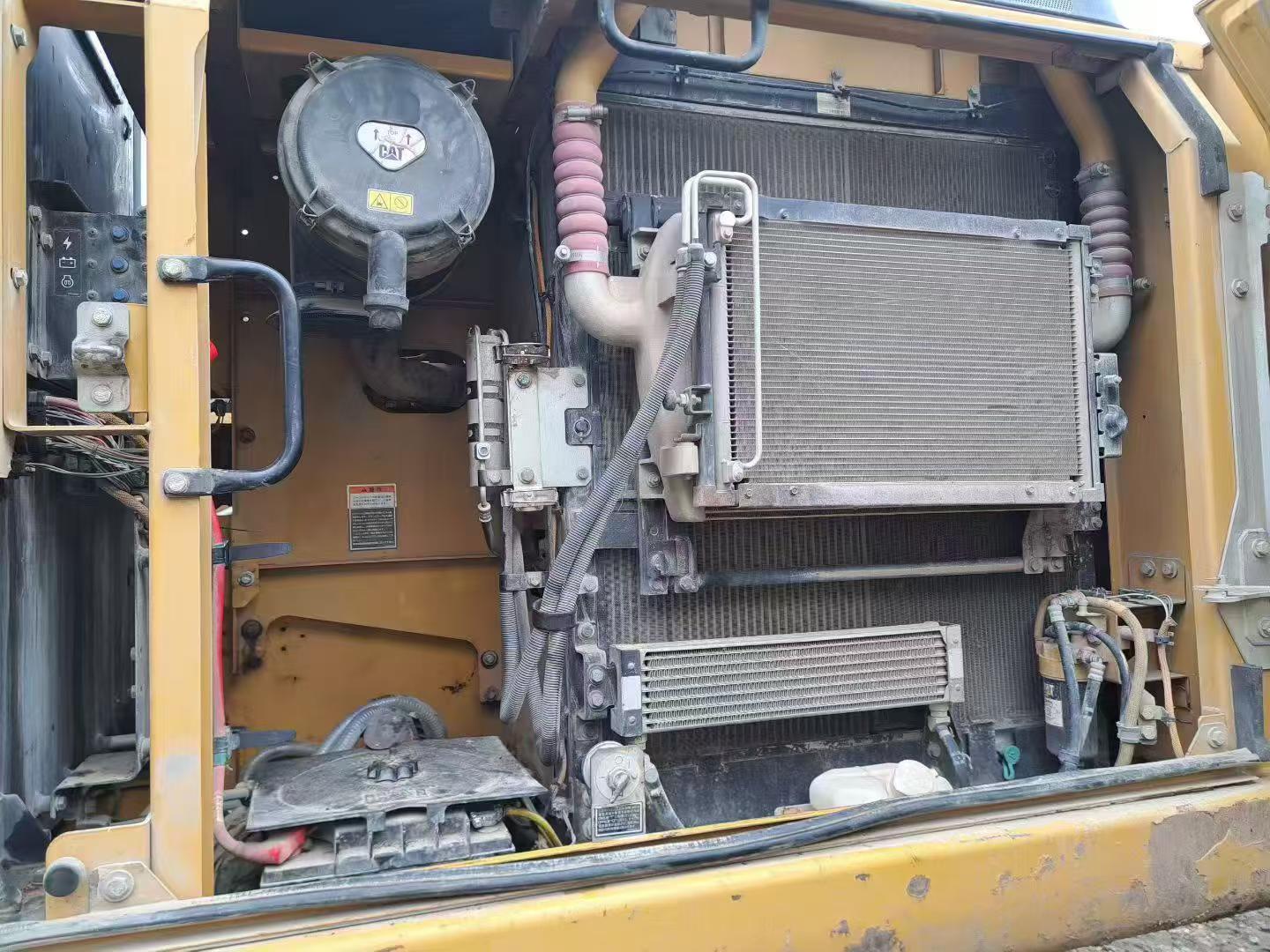 Buy Caterpillar 320E Used Excavator / 4 Buy Caterpillar 320E Used Excavator / 4