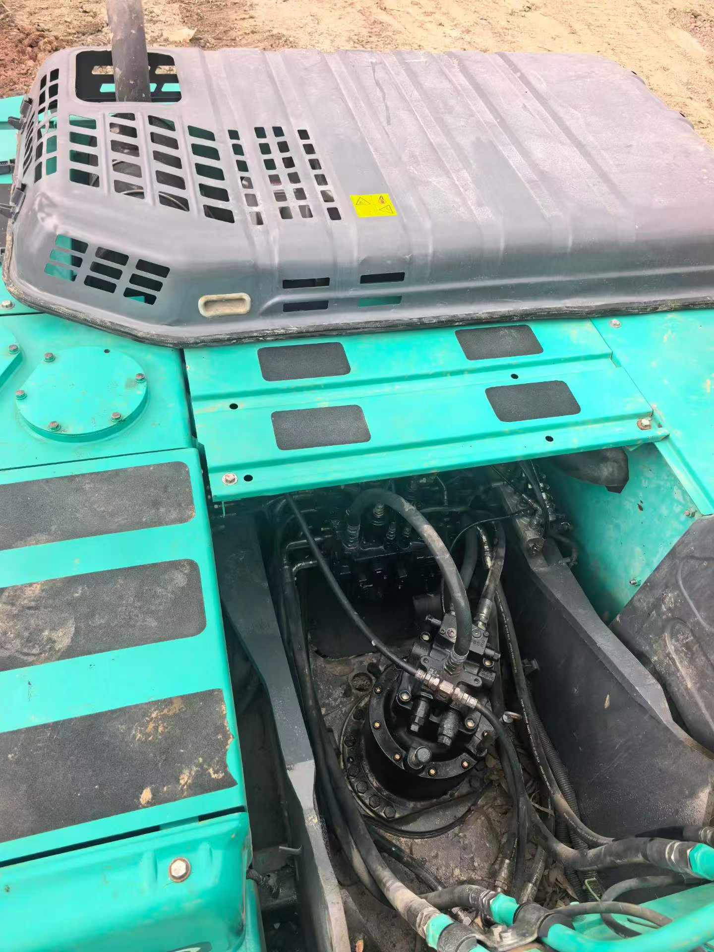 Buy Kobelco SK210 Used Excavator / 5 Buy Kobelco SK210 Used Excavator / 5