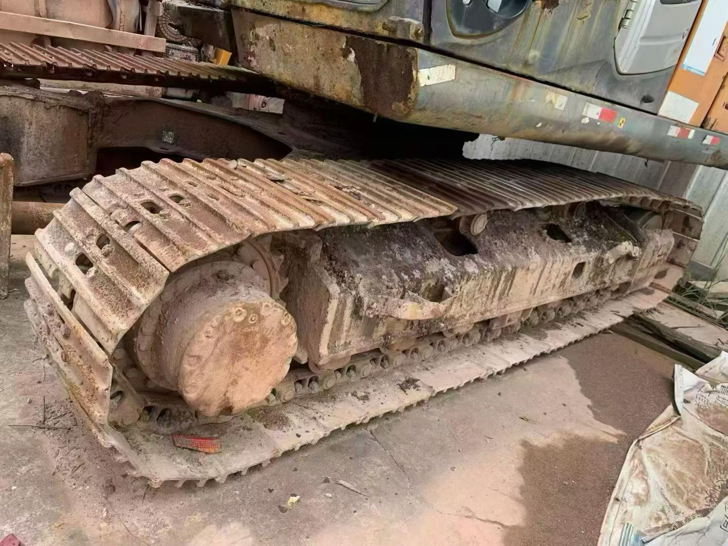 Buy Hitachi EX200-3 Used Excavator / 6 Buy Hitachi EX200-3 Used Excavator / 6