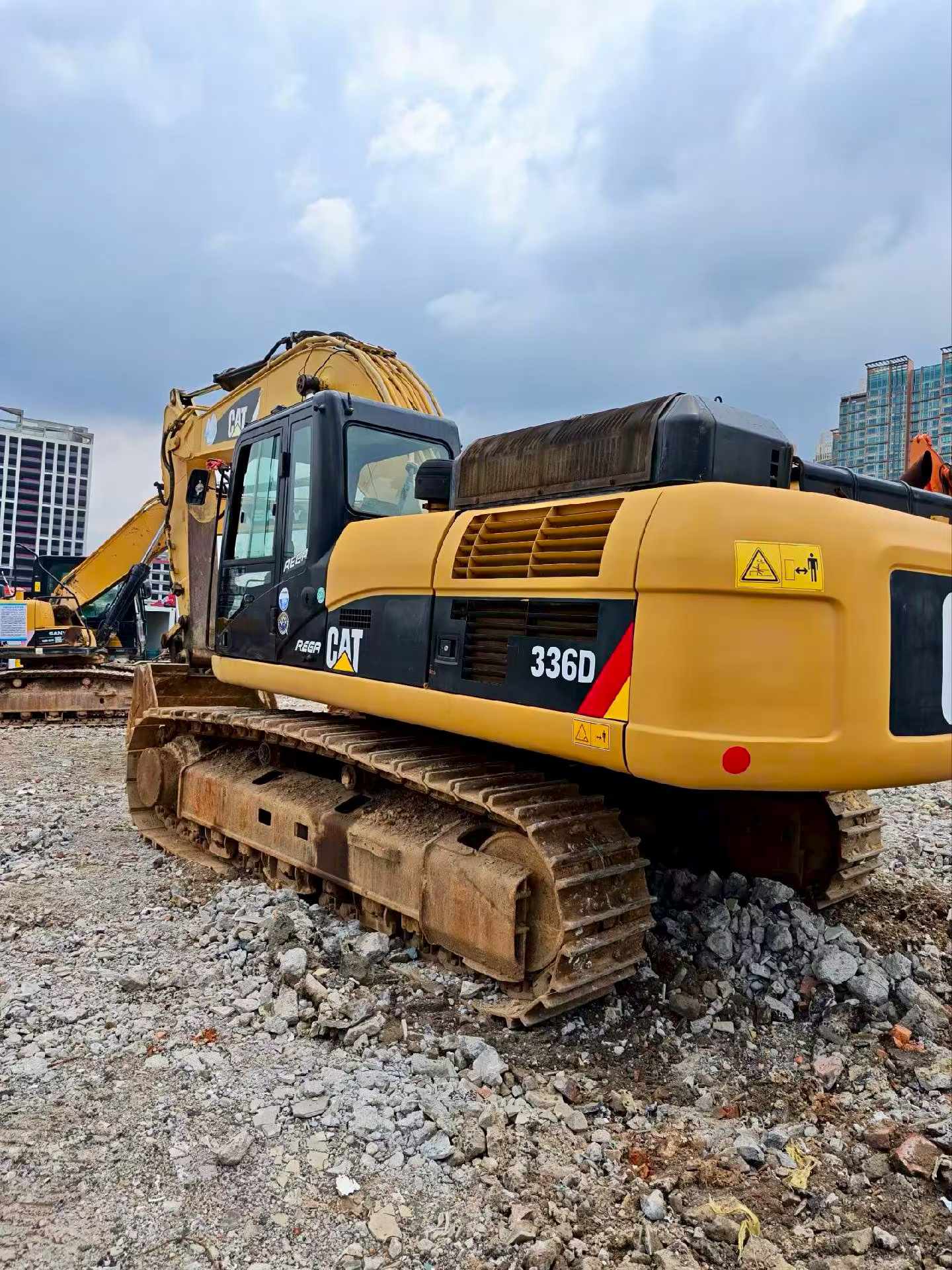 Buy Caterpillar 336E Used Excavator / 2 Buy Caterpillar 336E Used Excavator / 2