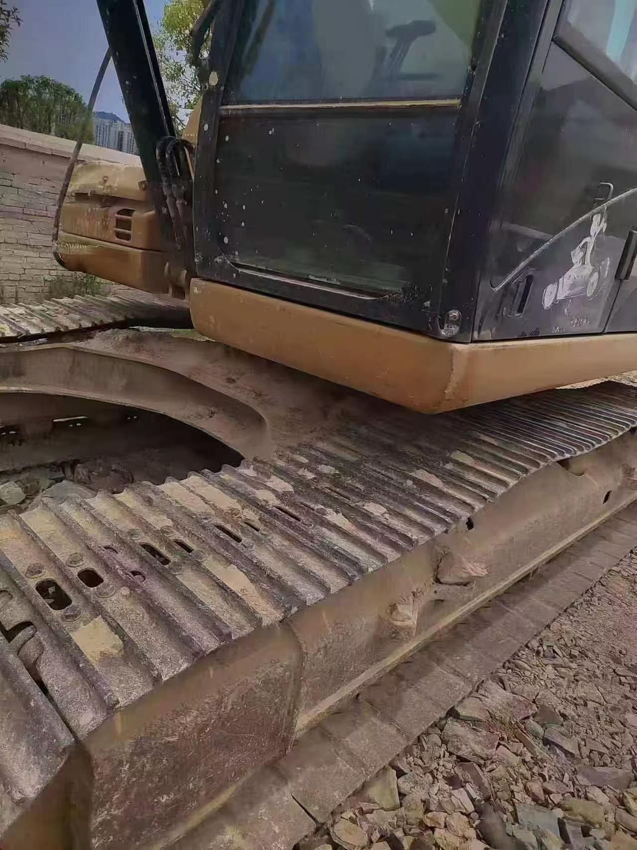 Buy Caterpillar 323 Used Excavator / 8 Buy Caterpillar 323 Used Excavator / 8
