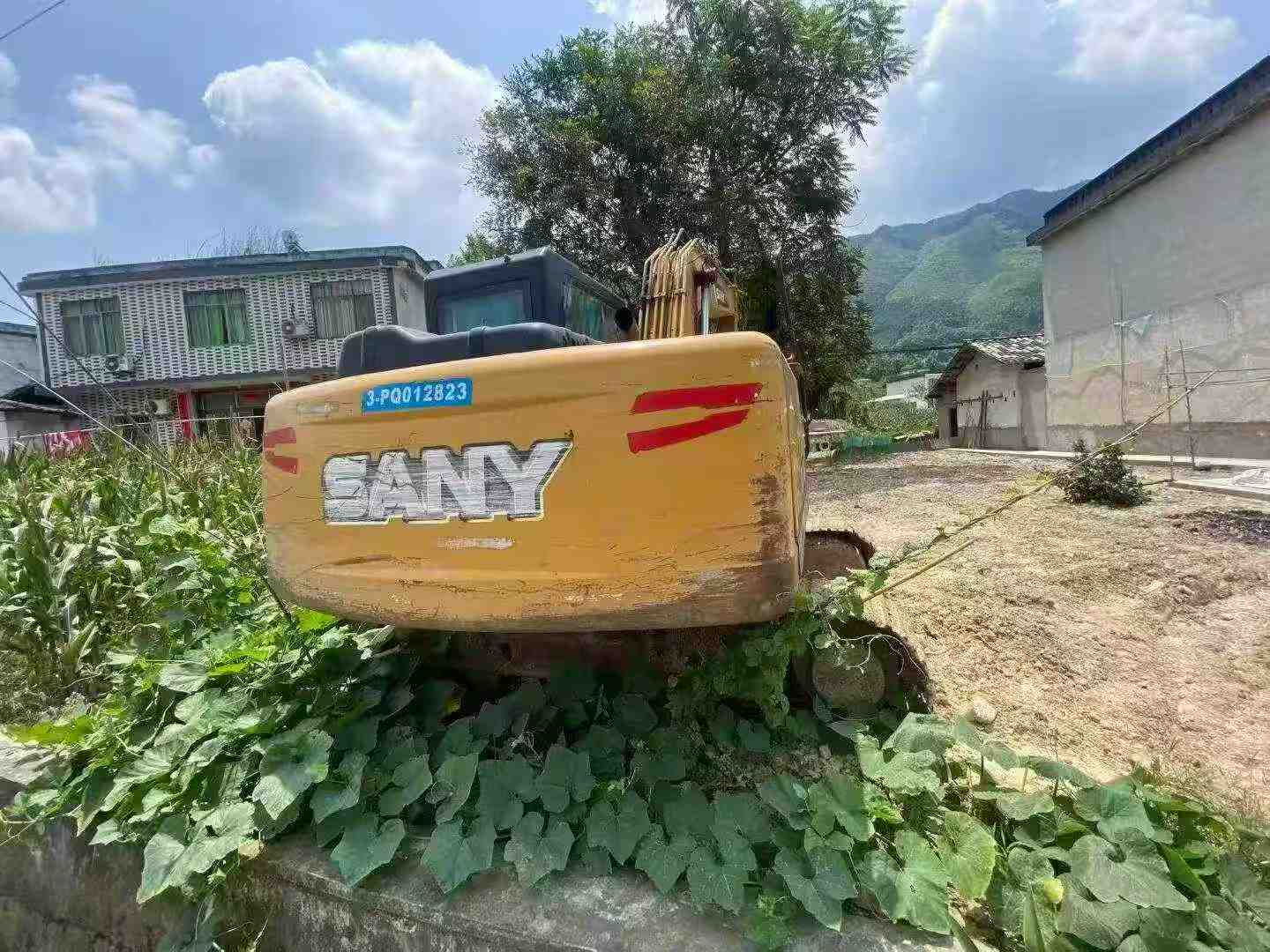 Buy Sany SY135-8S Used Excavator / 5 Buy Sany SY135-8S Used Excavator / 5