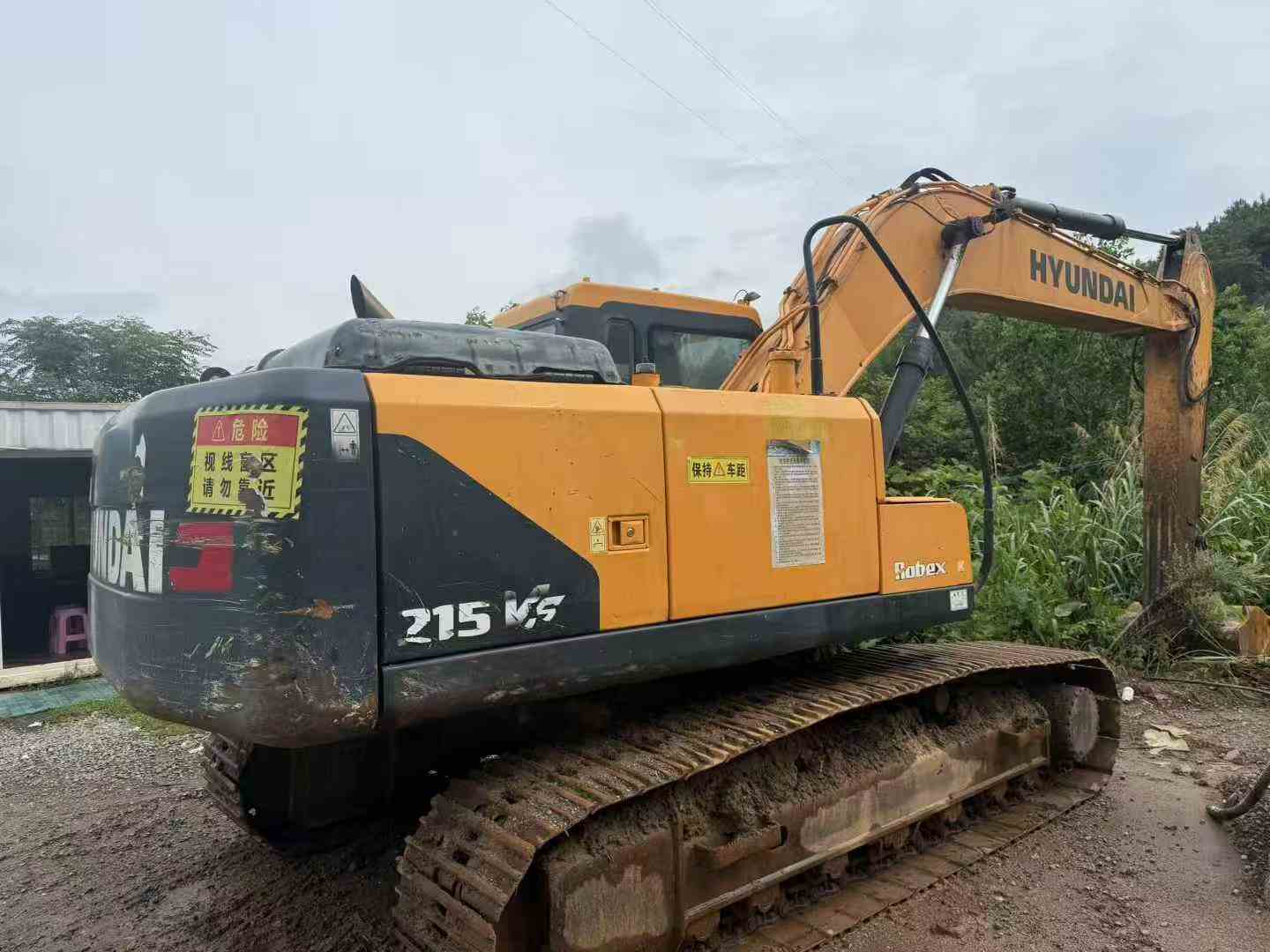 Buy Hyundai R215VS Used Excavator / 3 Buy Hyundai R215VS Used Excavator / 3