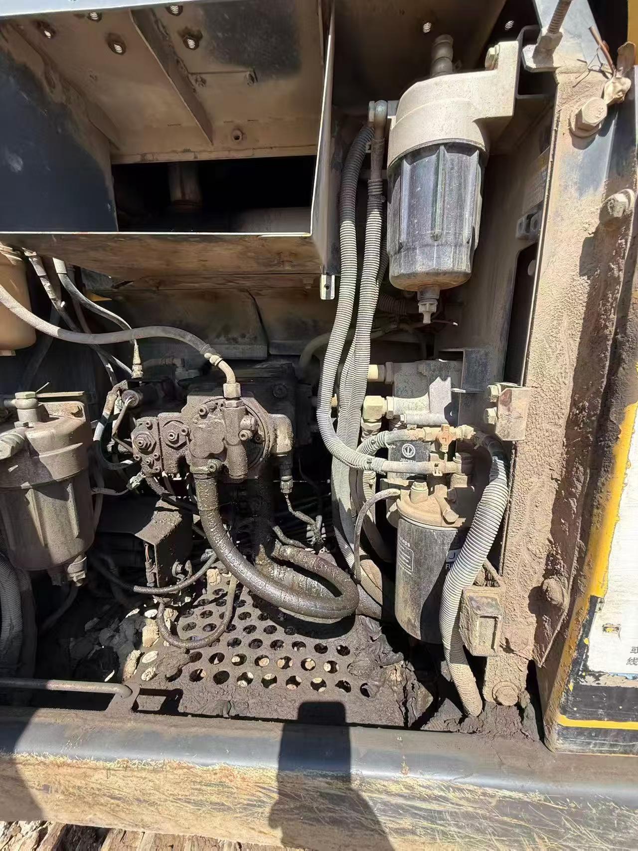 Buy Sumitomo SH180-6 Used Excavator / 9 Buy Sumitomo SH180-6 Used Excavator / 9