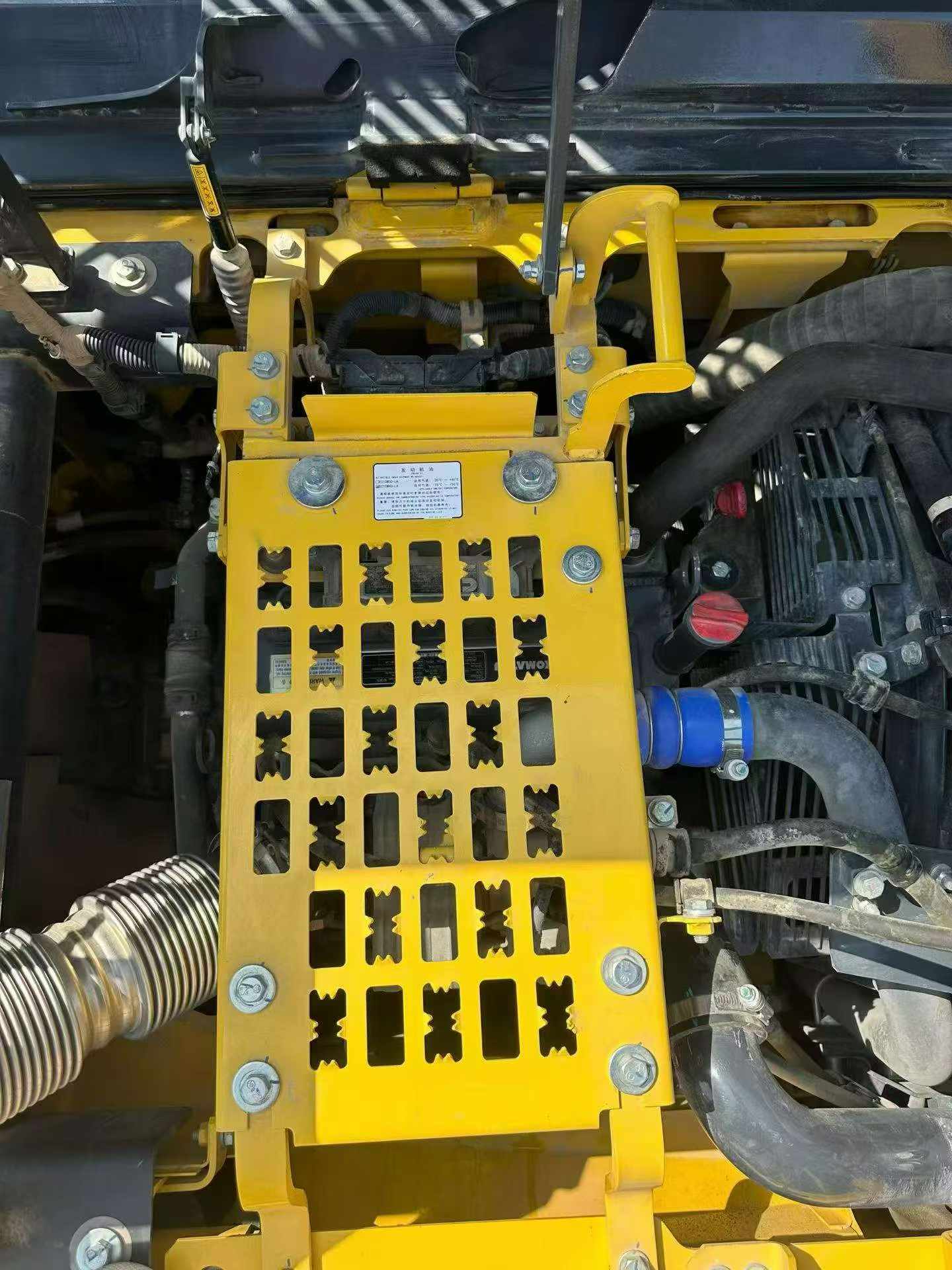 Buy Komatsu PC200-1 Used Excavator / 4