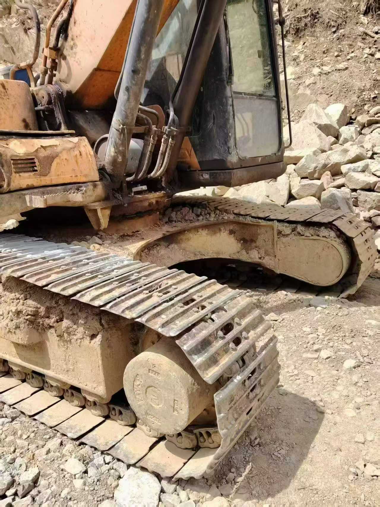 Buy Sany SY215C Used Excavator / 2 Buy Sany SY215C Used Excavator / 2