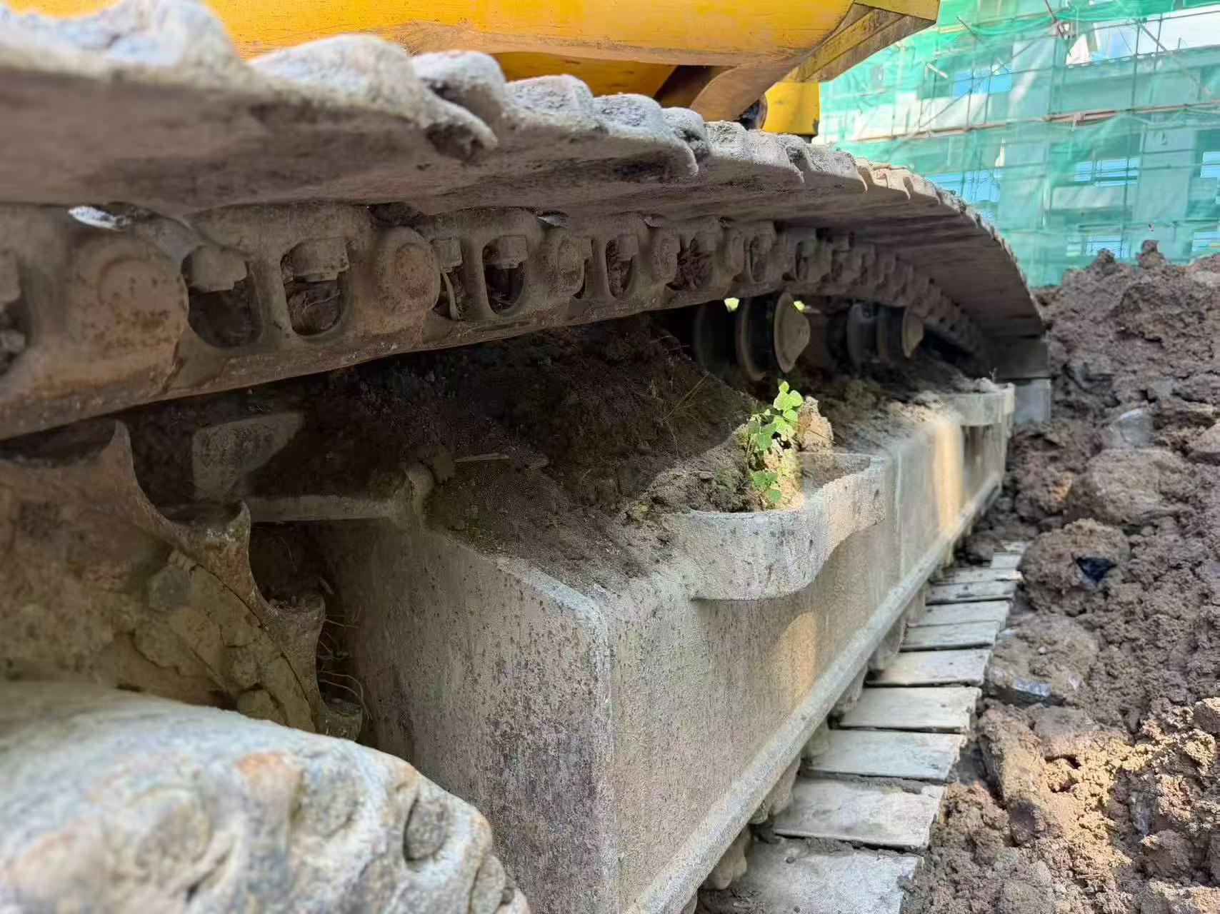 Buy Komatsu PC160-6 Used Excavator / 5
