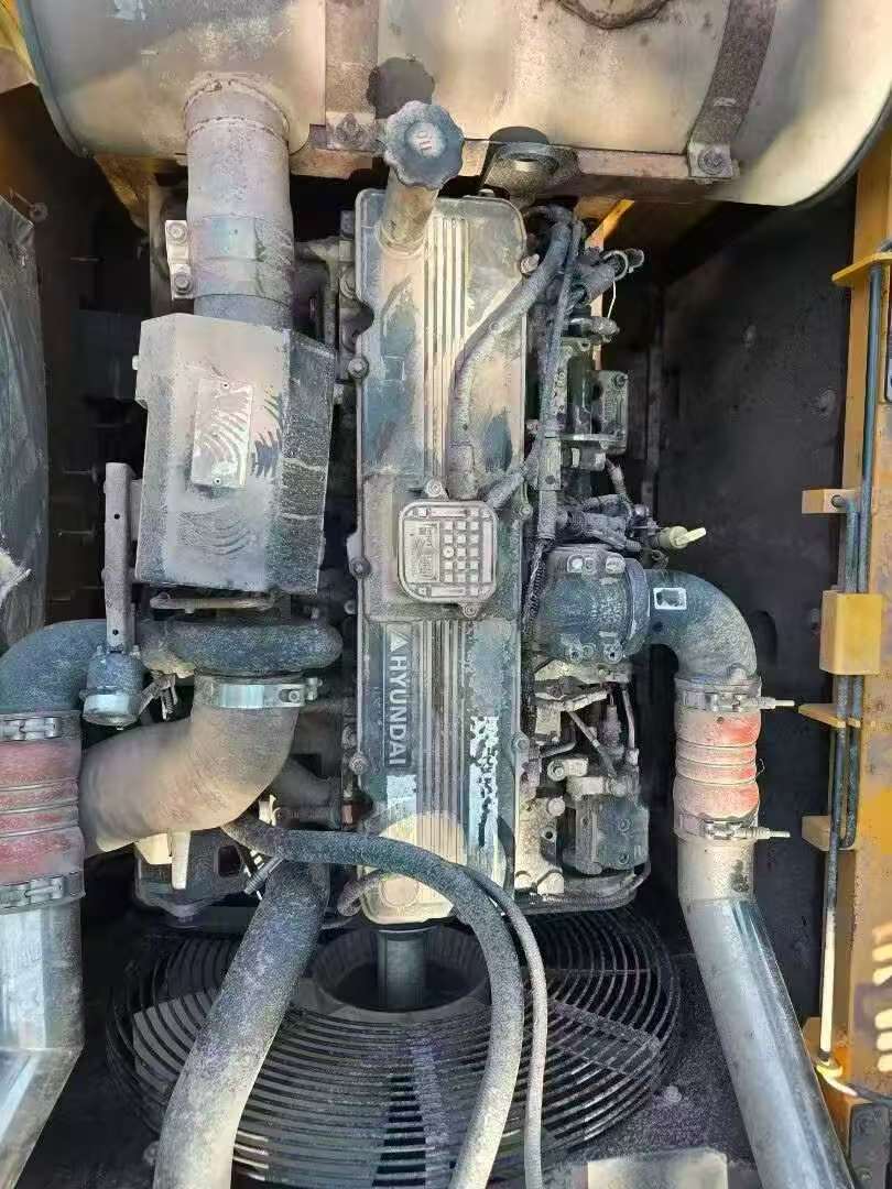 Buy Hyundai R350LVS Used Excavator / 3 Buy Hyundai R350LVS Used Excavator / 3