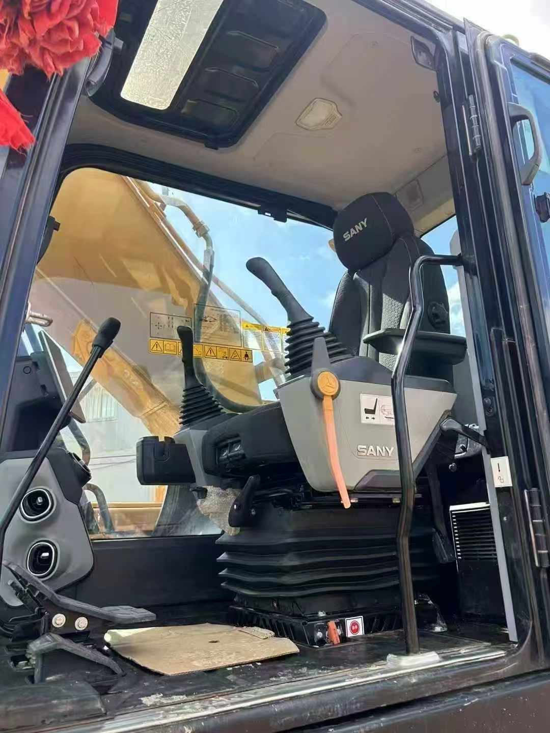 Buy Sany SY200C Used Excavator / 5