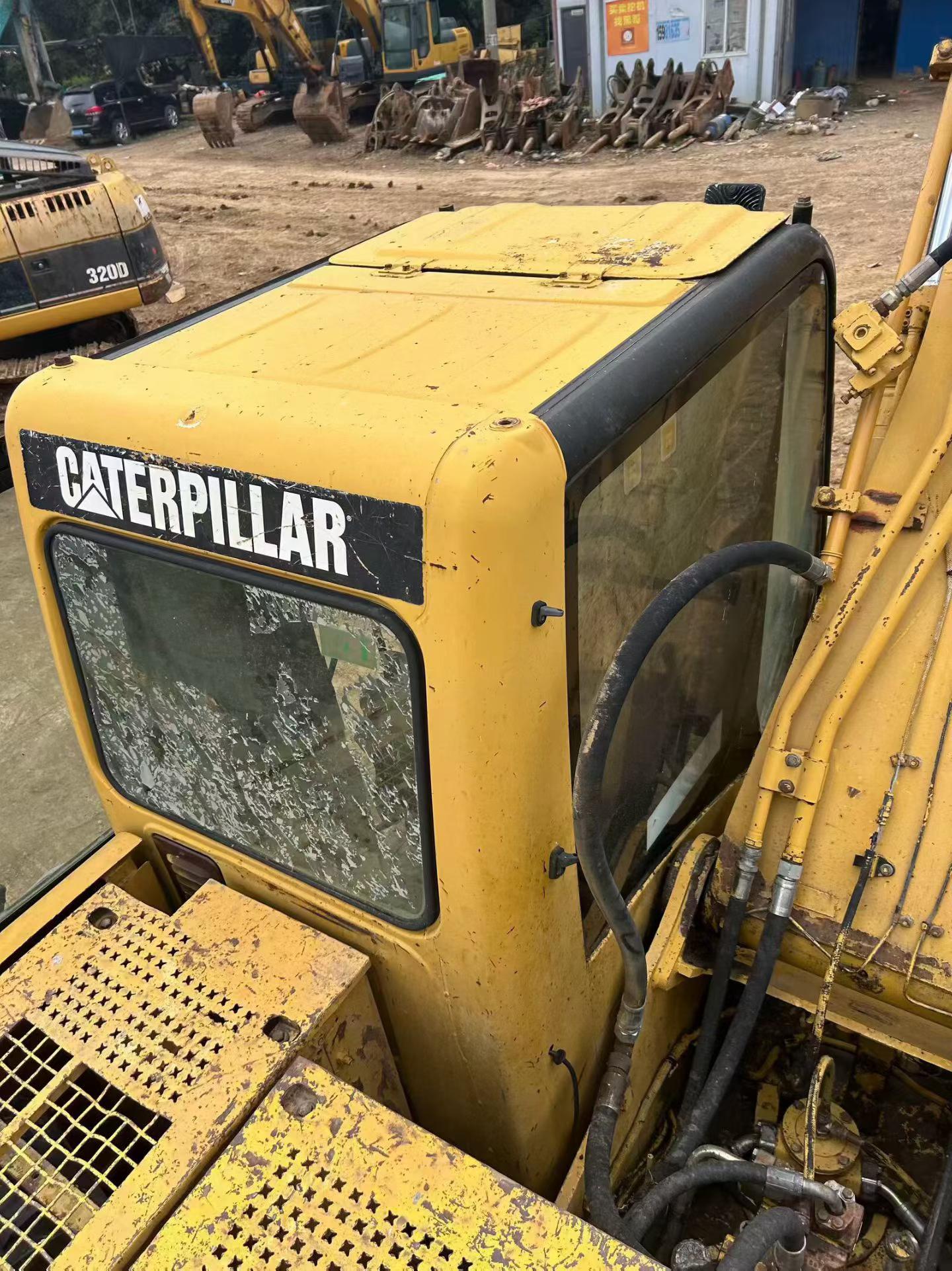 Buy Caterpillar 320C Used Excavator / 4 Buy Caterpillar 320C Used Excavator / 4