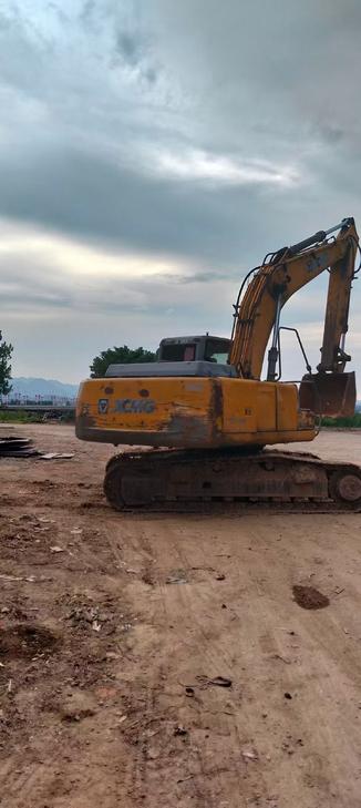 Buy XCMG Used Excavator / 1