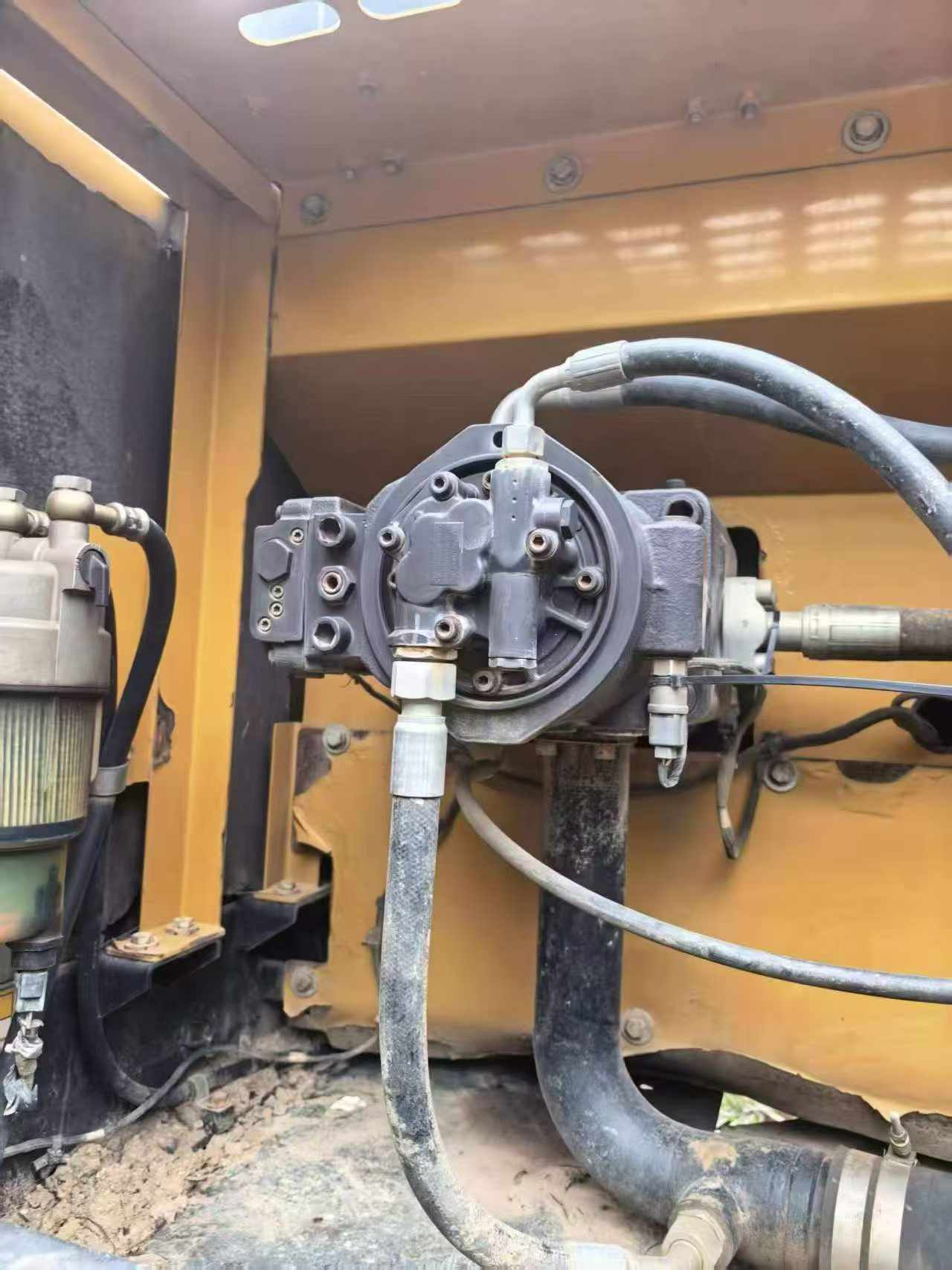 Buy Sany SY245H Used Excavator / 4 Buy Sany SY245H Used Excavator / 4
