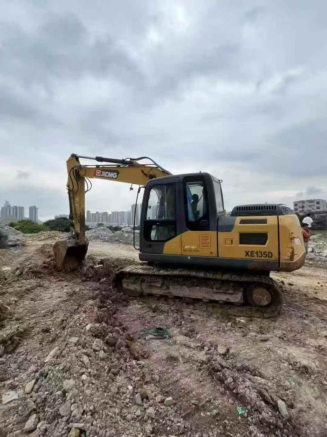 Buy XCMG Used Excavator / 2 Buy XCMG Used Excavator / 2
