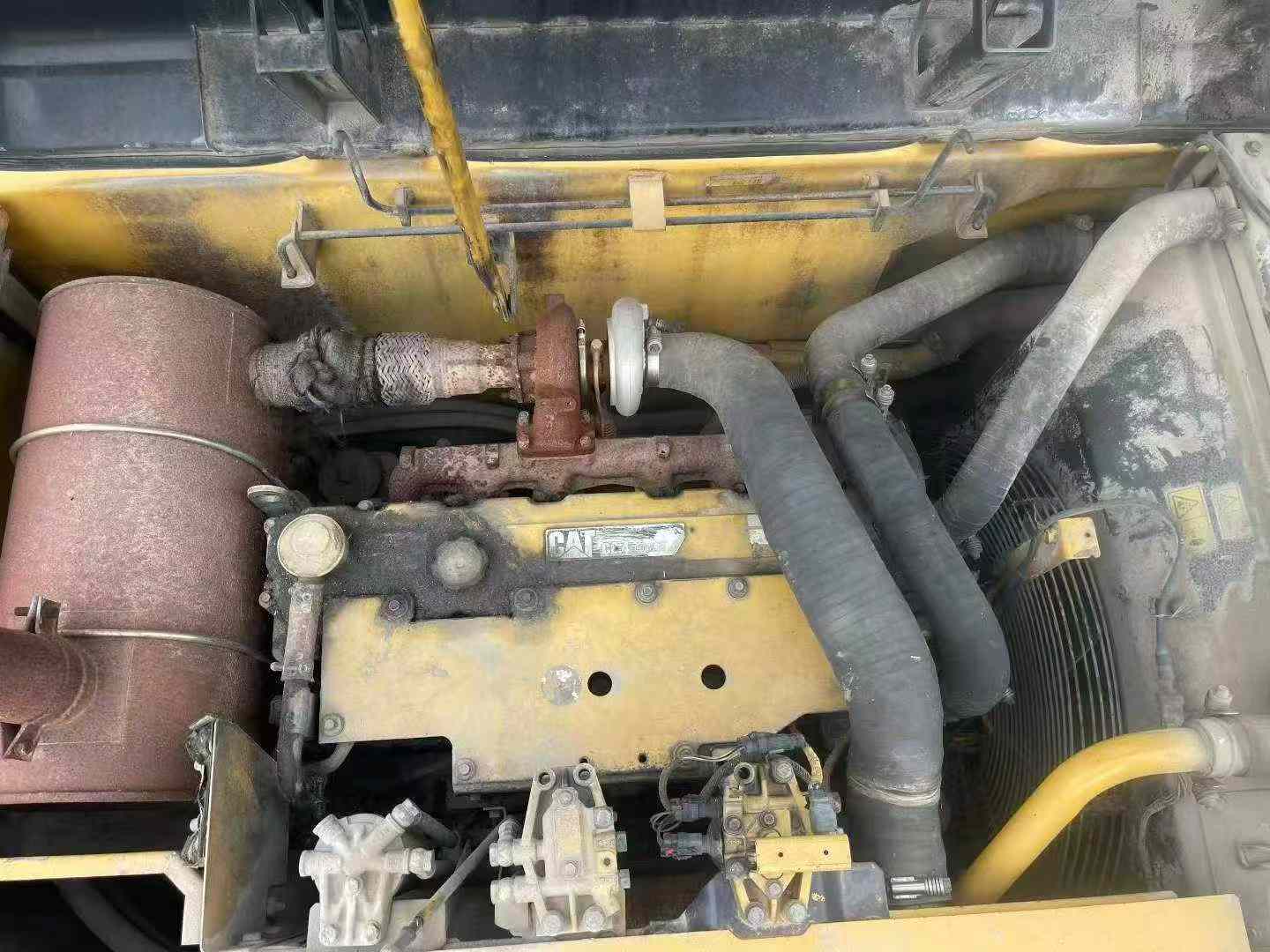 Buy Caterpillar 320DGC Used Excavator / 6 Buy Caterpillar 320DGC Used Excavator / 6