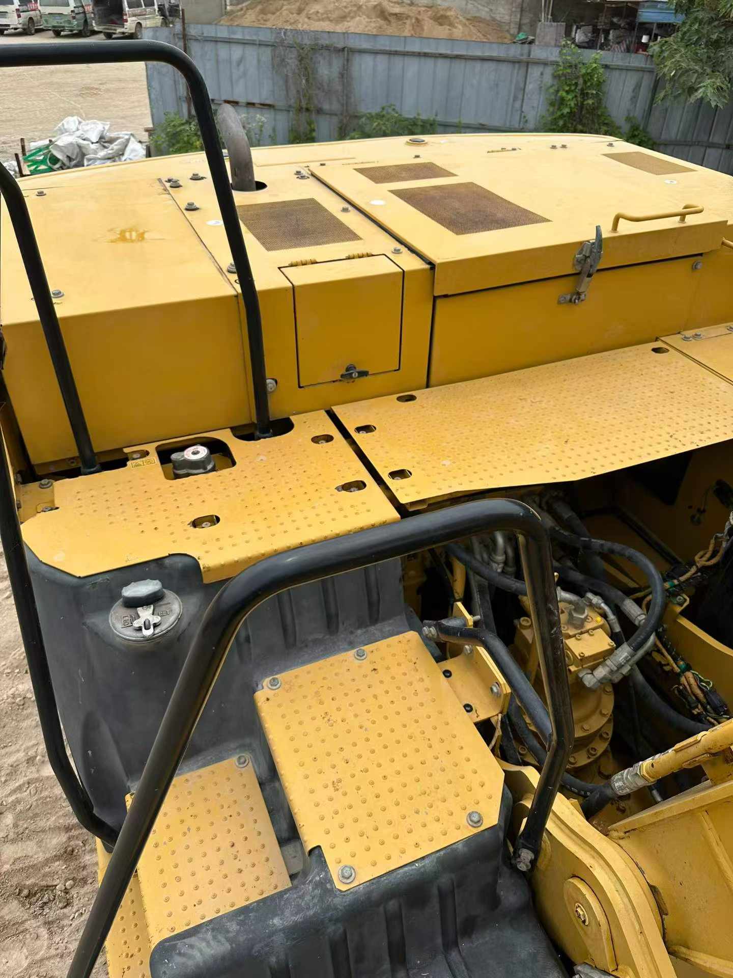 Buy Caterpillar 320GC Used Excavator / 9