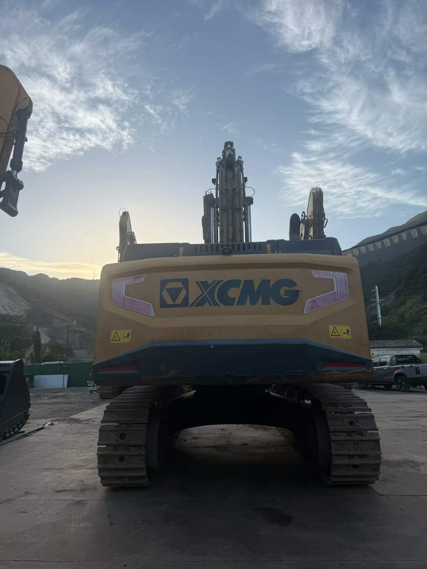 Buy XCMG LW600E Used Loader / 5 Buy XCMG LW600E Used Loader / 5