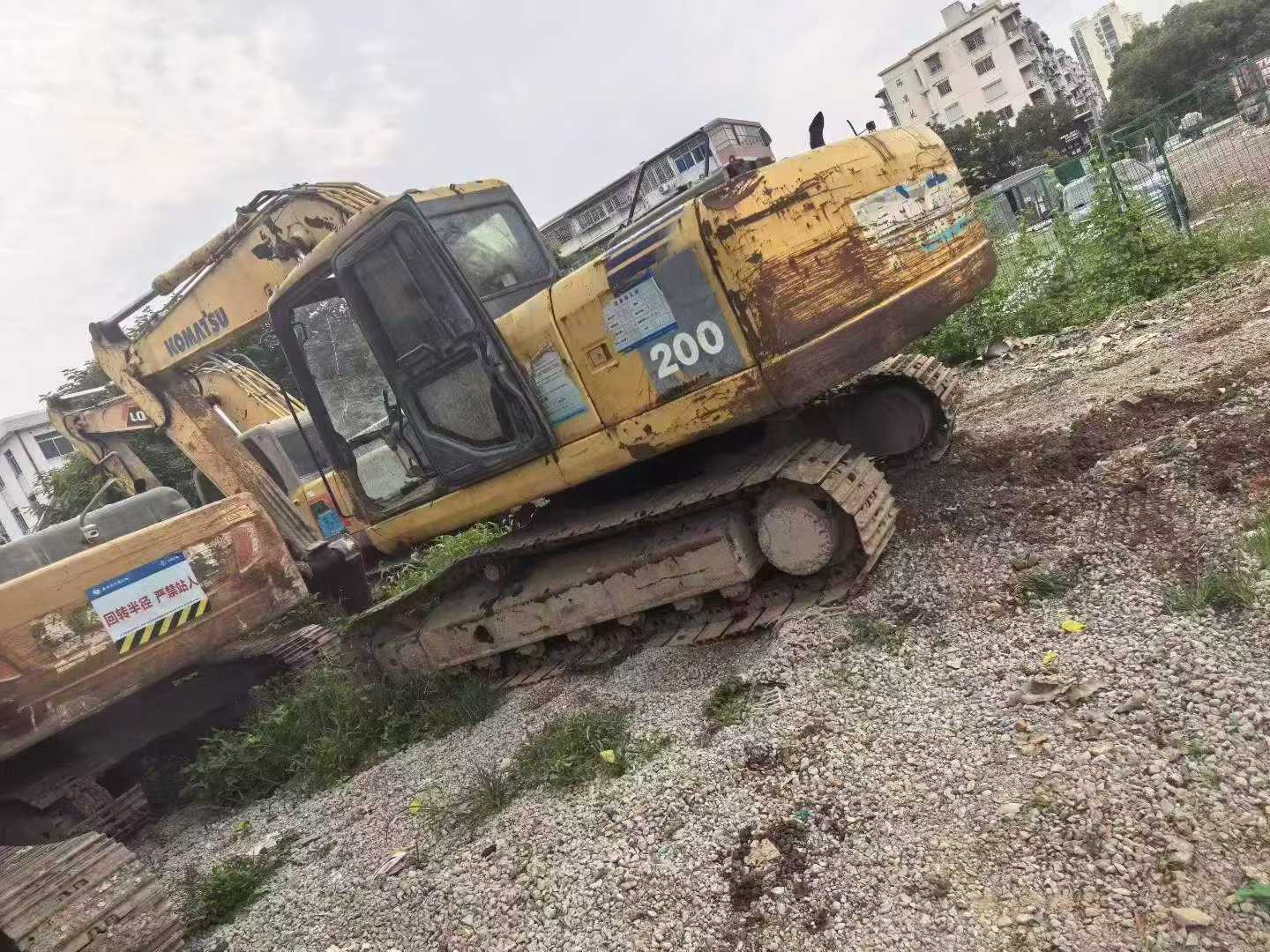 Buy Komatsu PC200 Used Excavator / 2 Buy Komatsu PC200 Used Excavator / 2