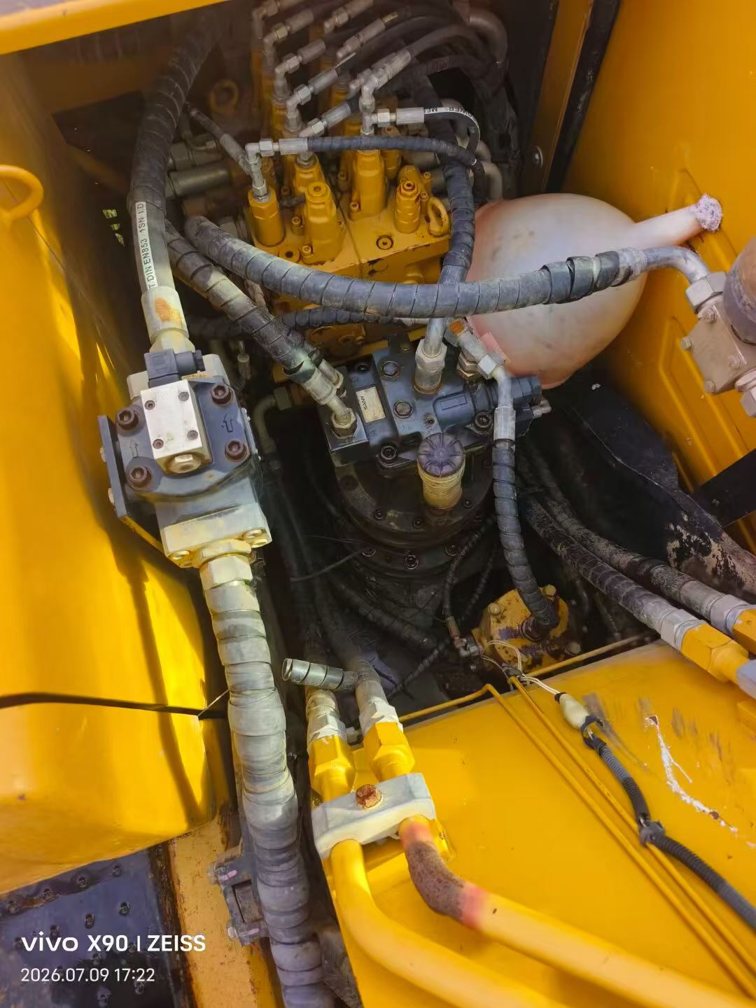 Buy Sany SY135 Used Excavator / 7 Buy Sany SY135 Used Excavator / 7
