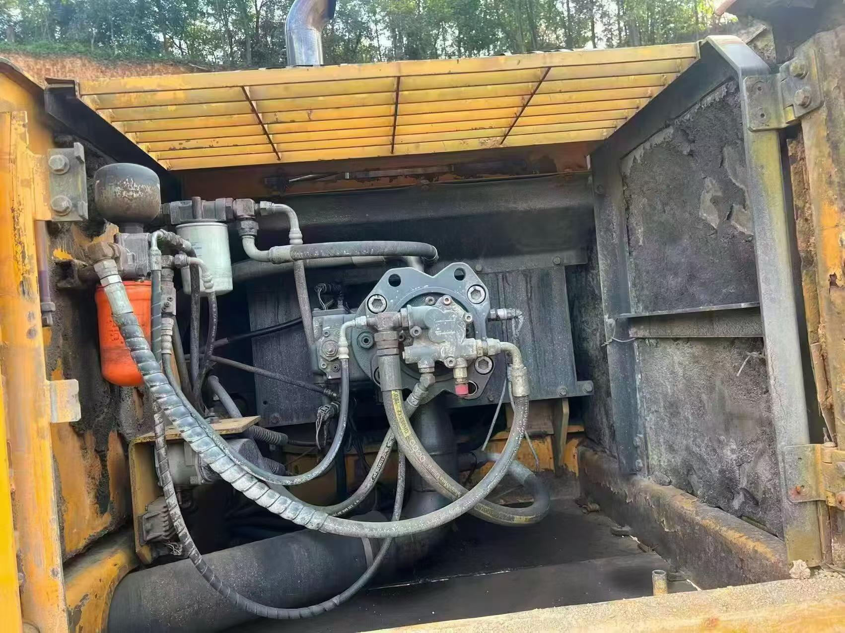 Buy Kato Used Excavator / 4 Buy Kato Used Excavator / 4