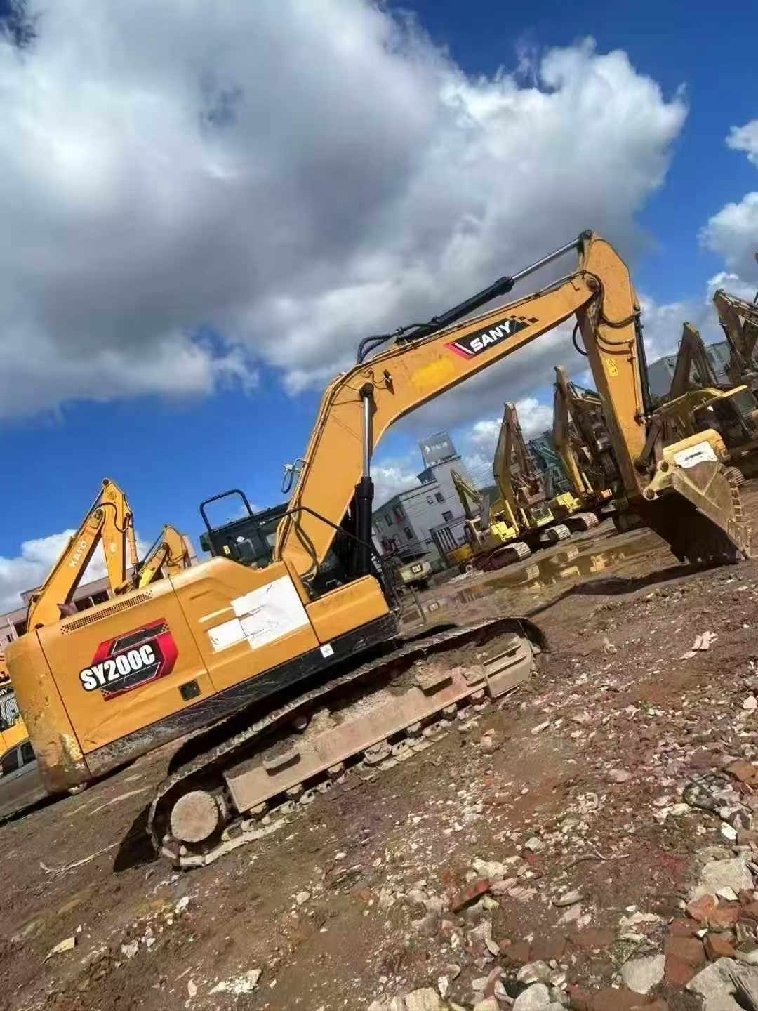 Buy Sany SY200C Used Excavator / 2