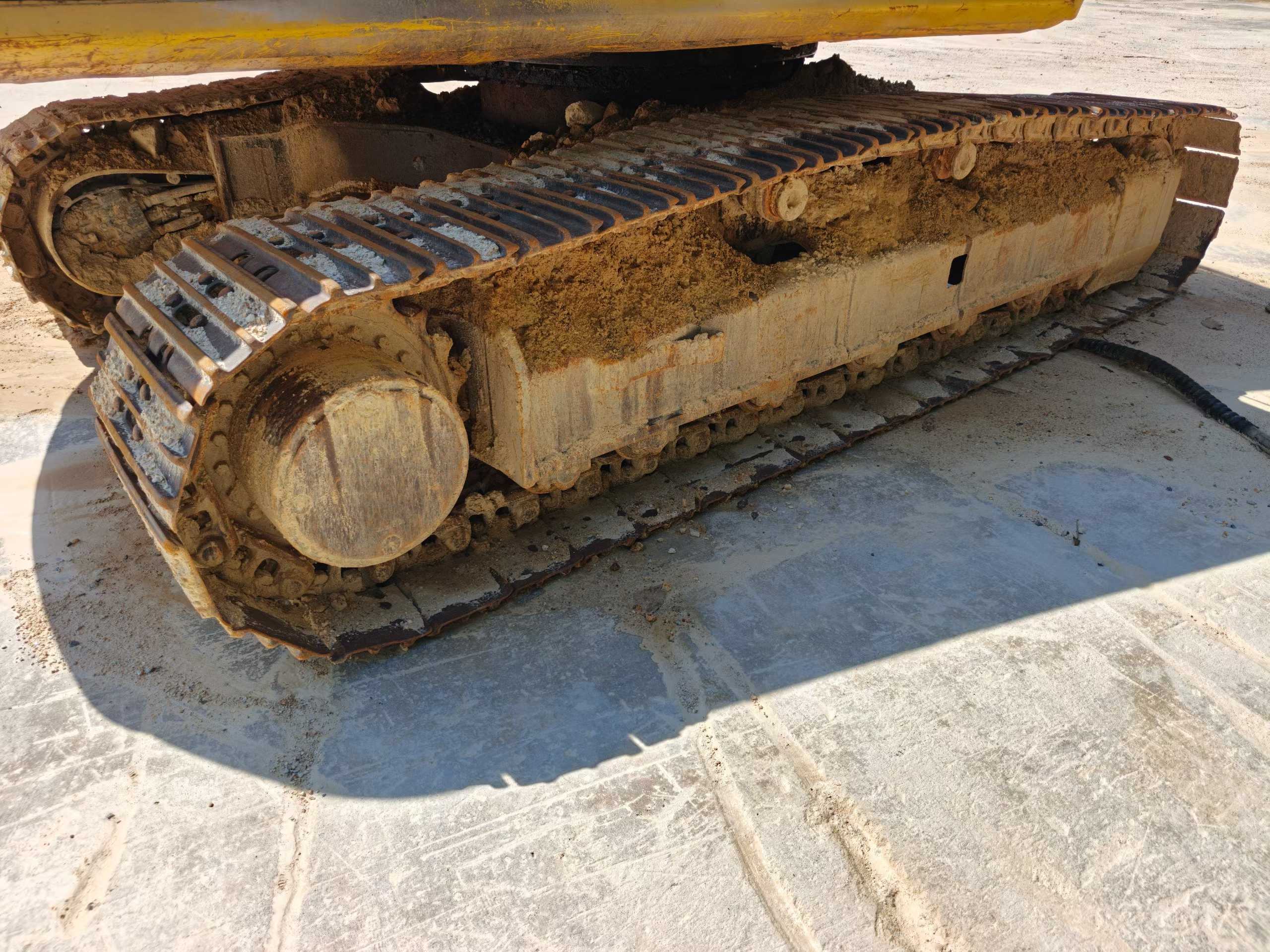 Buy Sumitomo SH200Z3 Used Excavator / 3 Buy Sumitomo SH200Z3 Used Excavator / 3