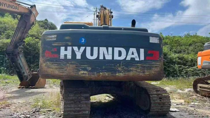 Buy Hyundai R215-7 Used Excavator / 1