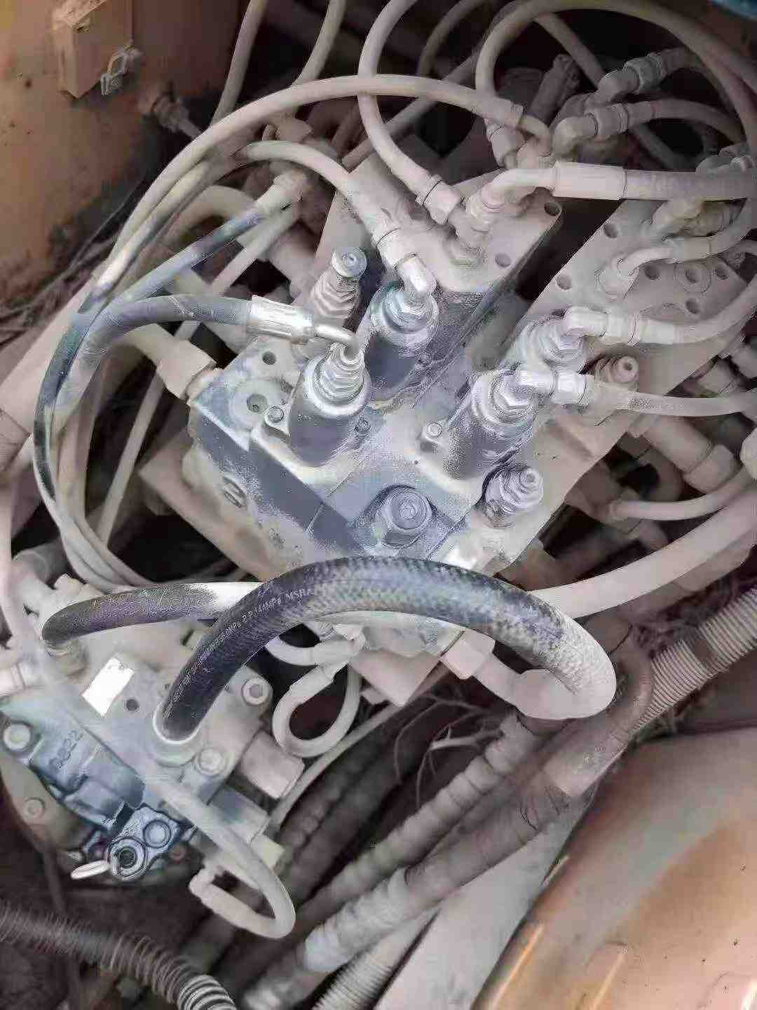 Buy Hyundai R150-7 Used Excavator / 8 Buy Hyundai R150-7 Used Excavator / 8
