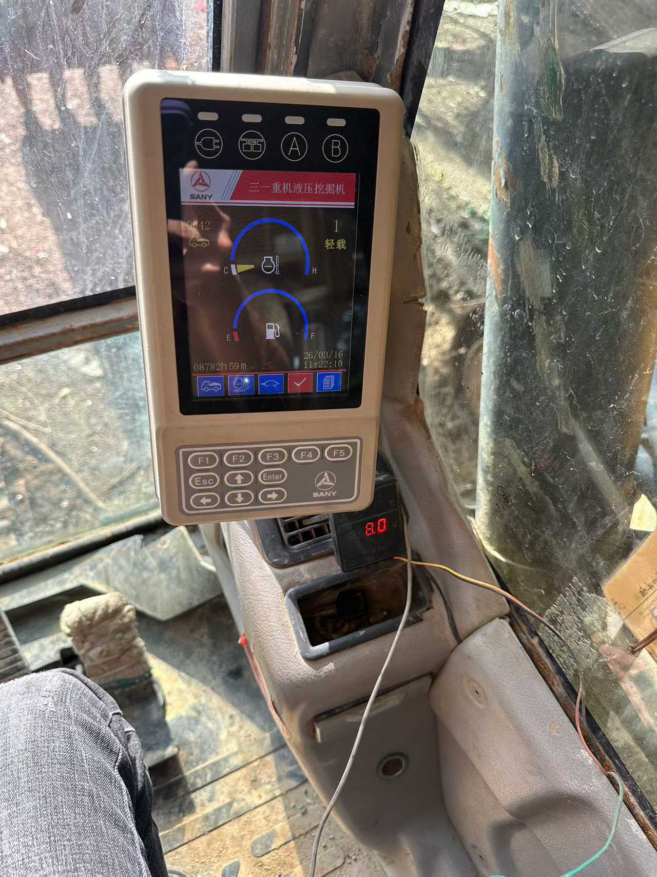Buy Sany SY215C Used Excavator / 5