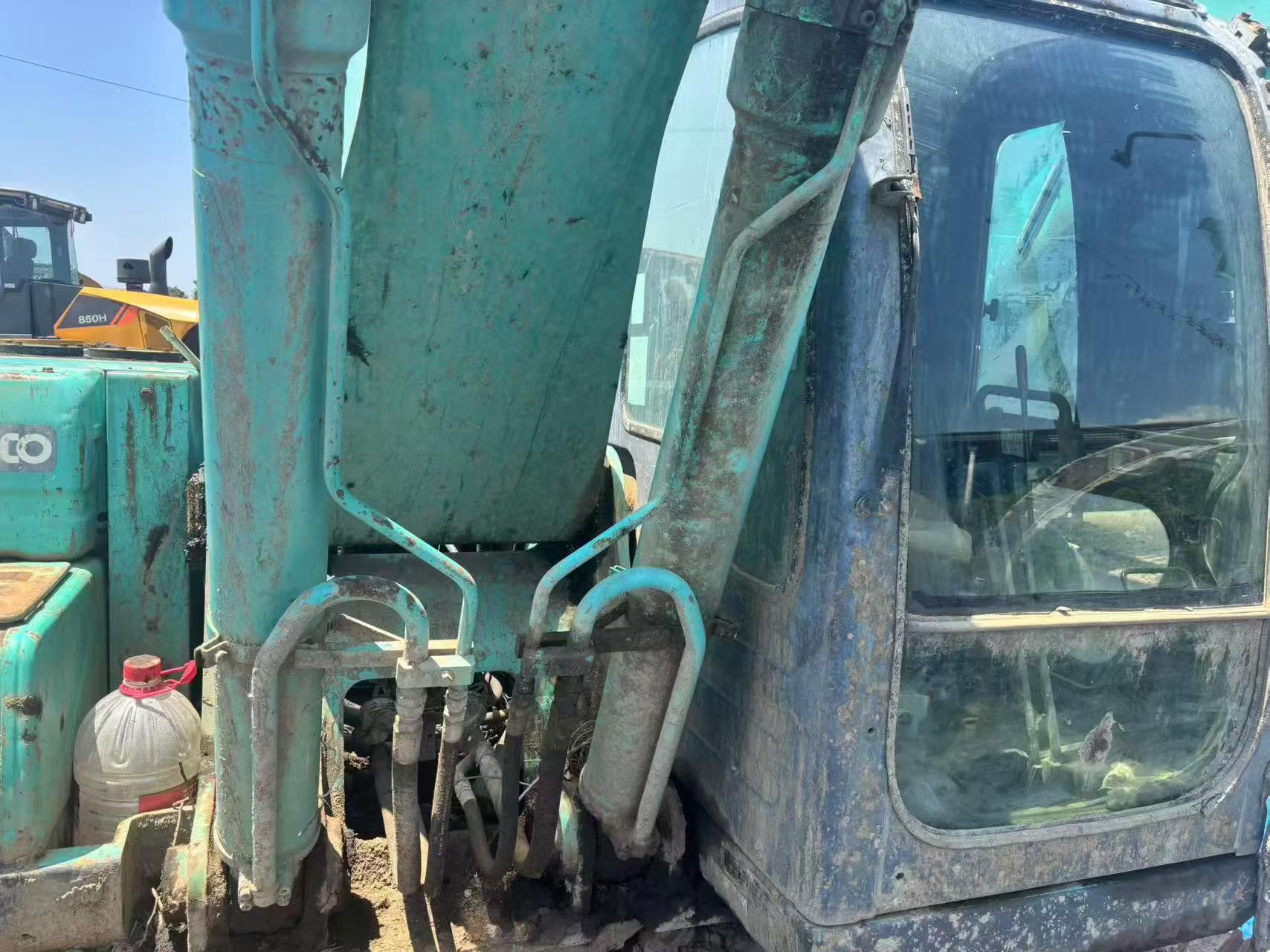 Buy Kobelco SK260 Used Excavator / 2 Buy Kobelco SK260 Used Excavator / 2