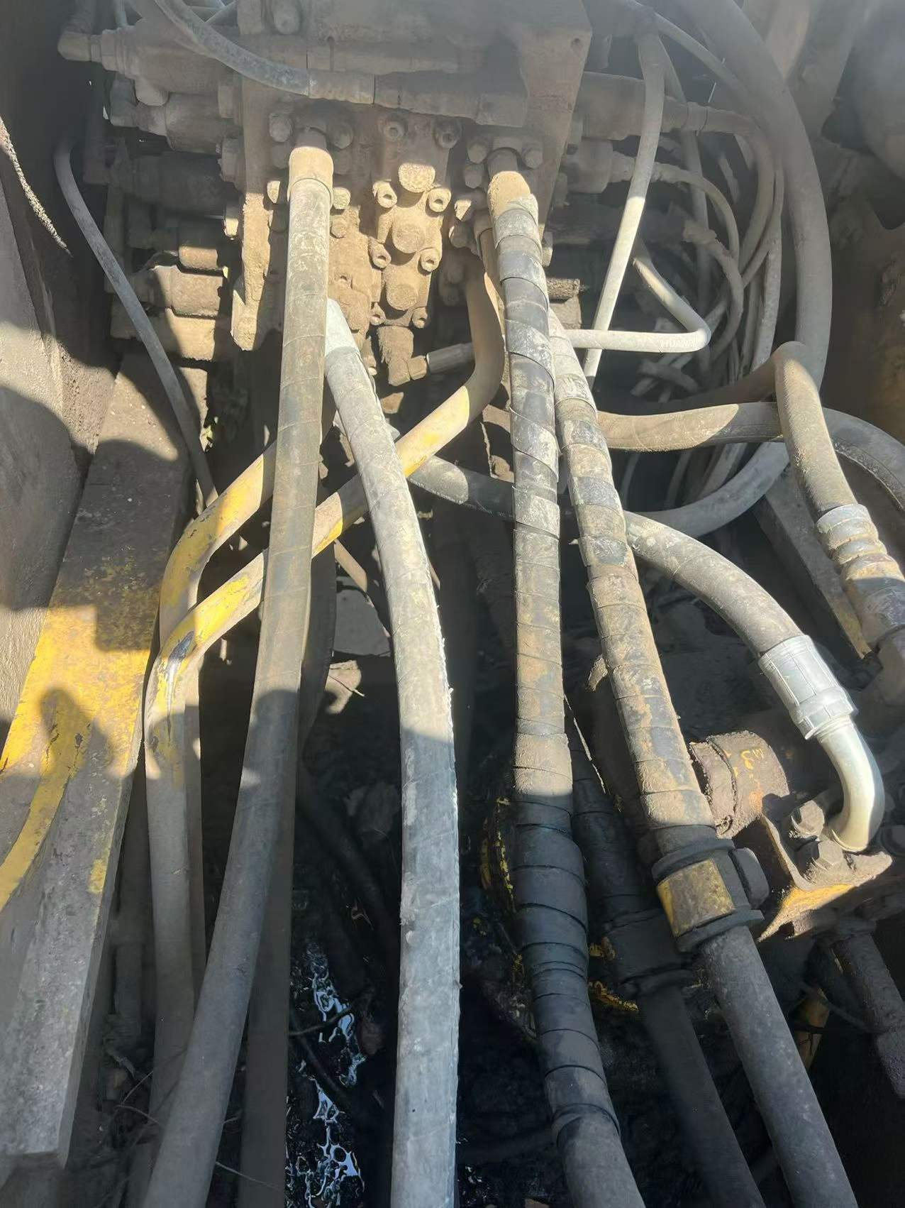 Buy Komatsu PC200-8 Used Excavator / 3 Buy Komatsu PC200-8 Used Excavator / 3
