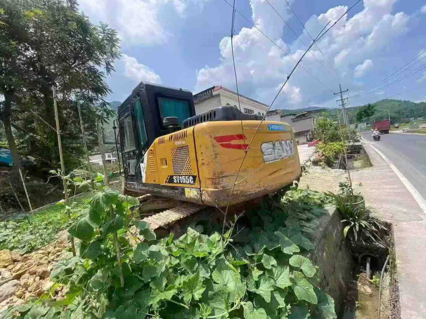 Buy Sany SY135-8S Used Excavator / 2 Buy Sany SY135-8S Used Excavator / 2