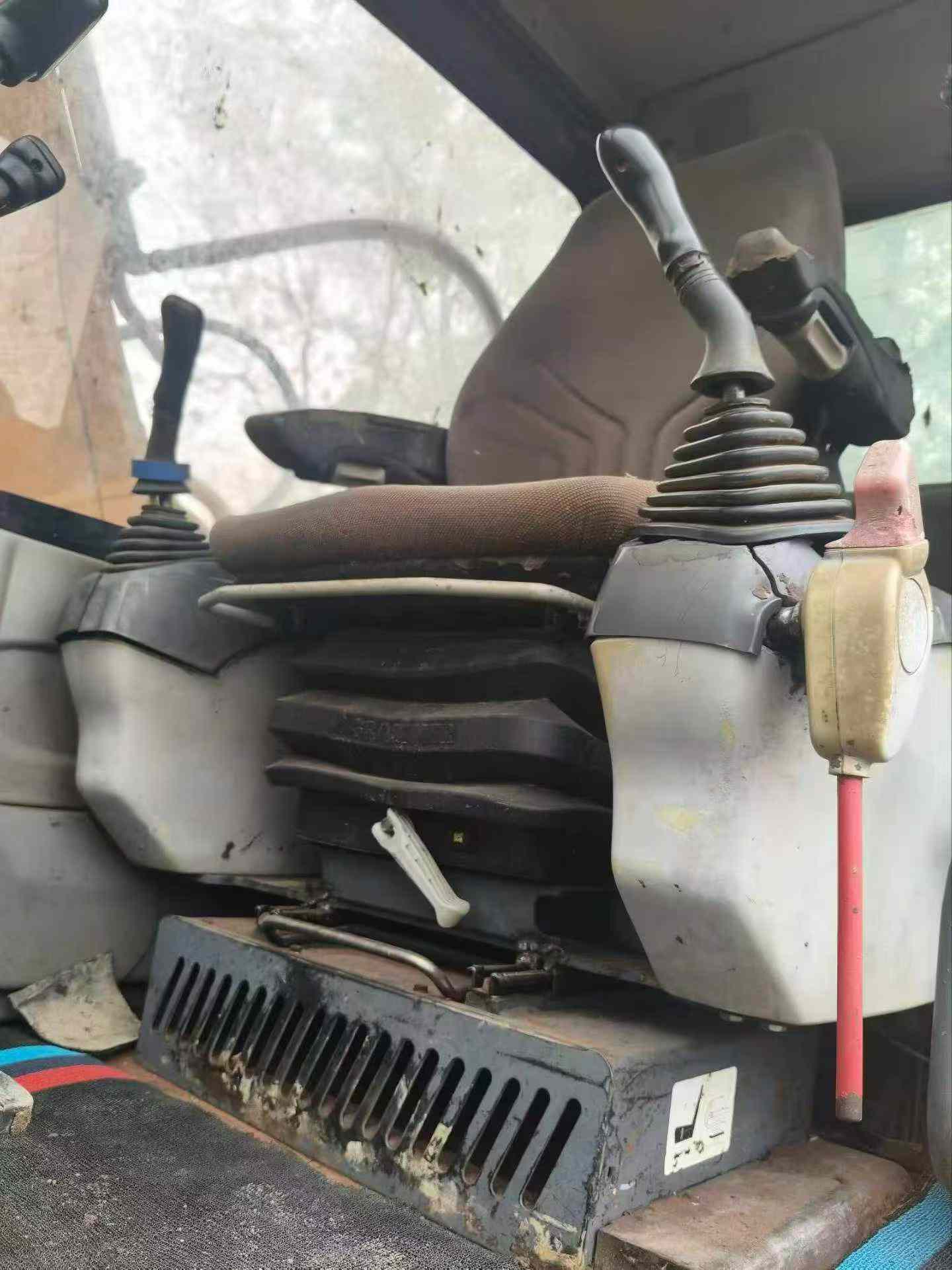 Buy Sany SY135 Used Excavator / 9 Buy Sany SY135 Used Excavator / 9