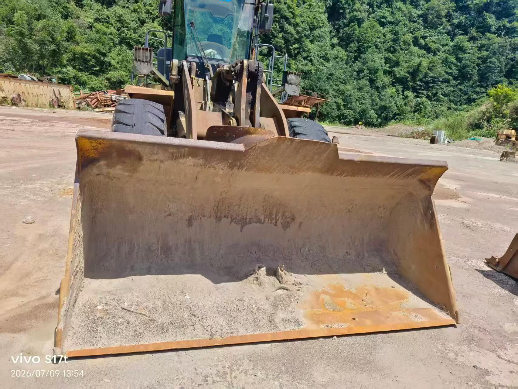 Buy XCMG LW500KV Used Excavator / 4 Buy XCMG LW500KV Used Excavator / 4