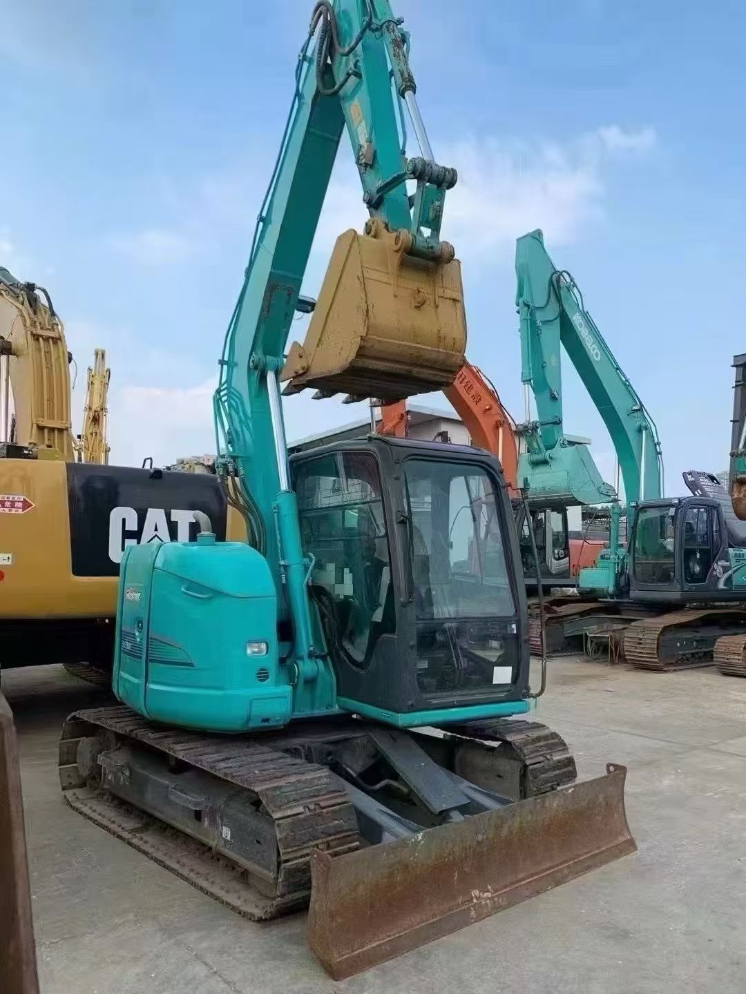 Buy Kobelco SK75 Used Excavator