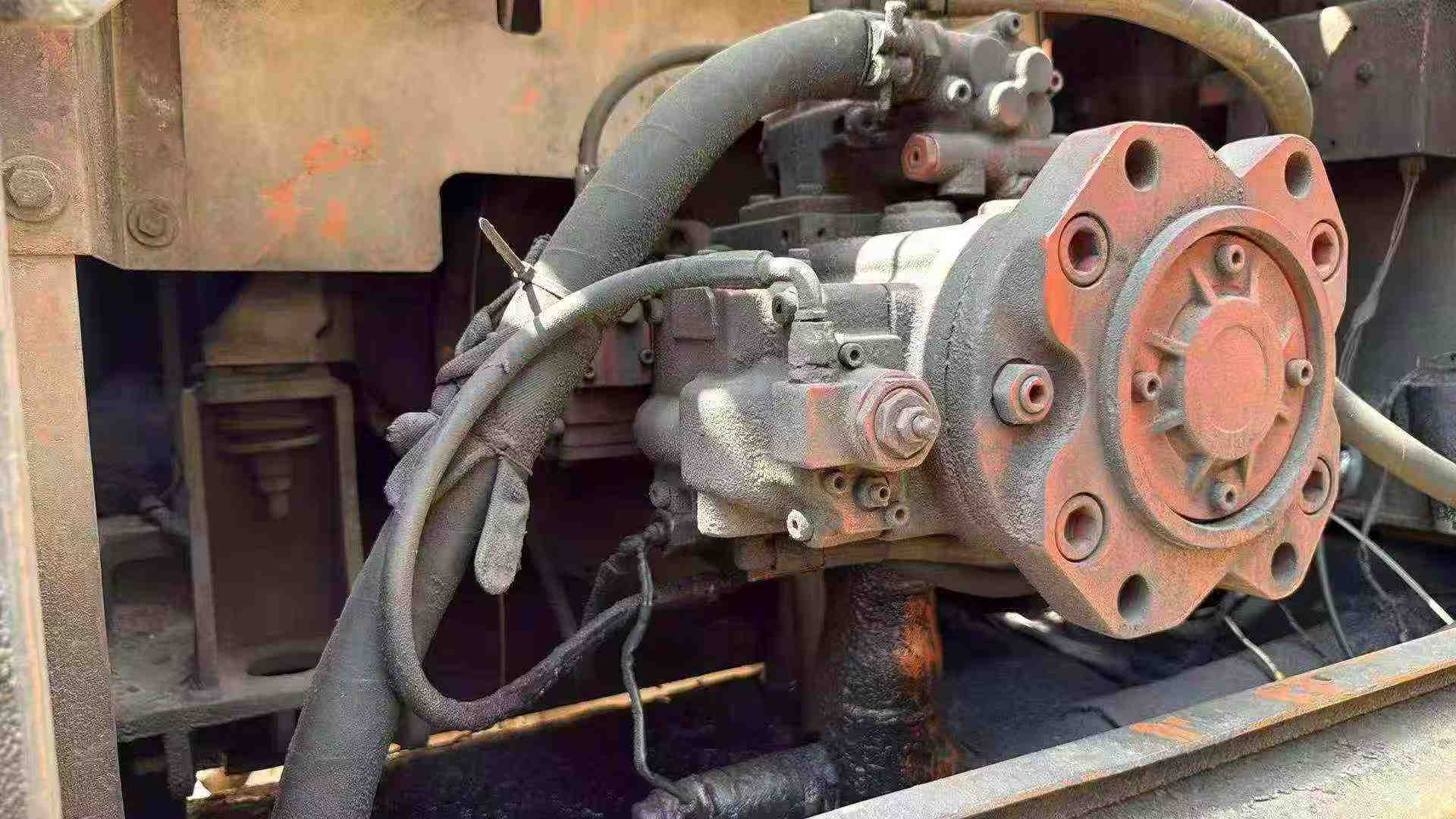 Compre Excavadora Doosan DH225-9 Usada / 3