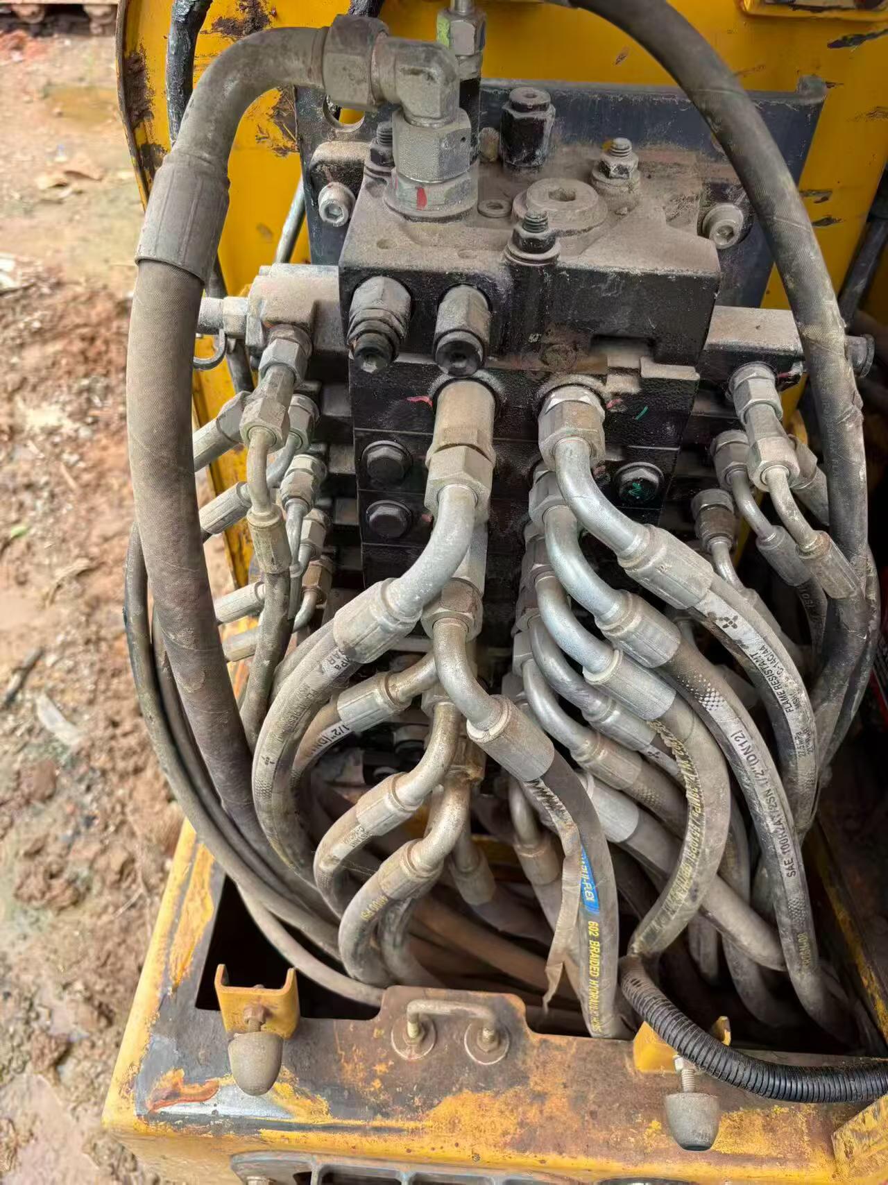 Buy XCMG Used Excavator / 2 Buy XCMG Used Excavator / 2