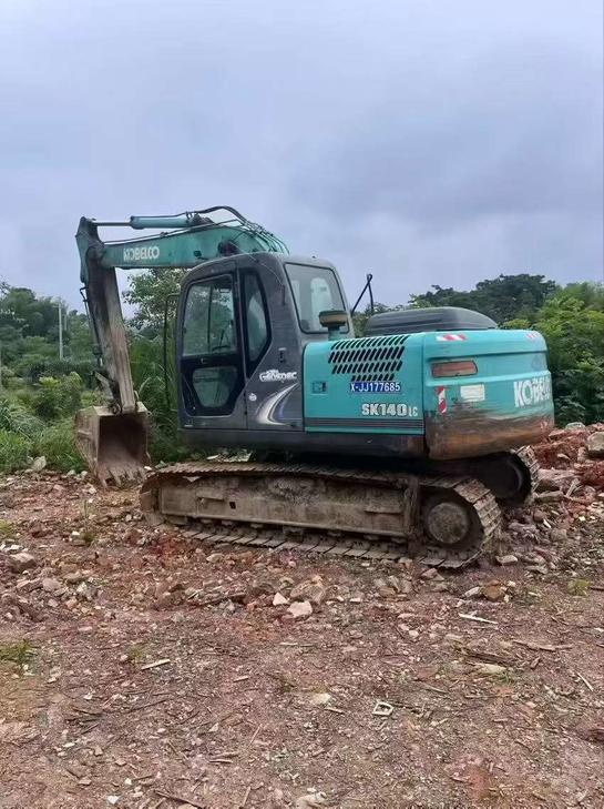 Buy Kobelco SK140 Used Excavator / 1