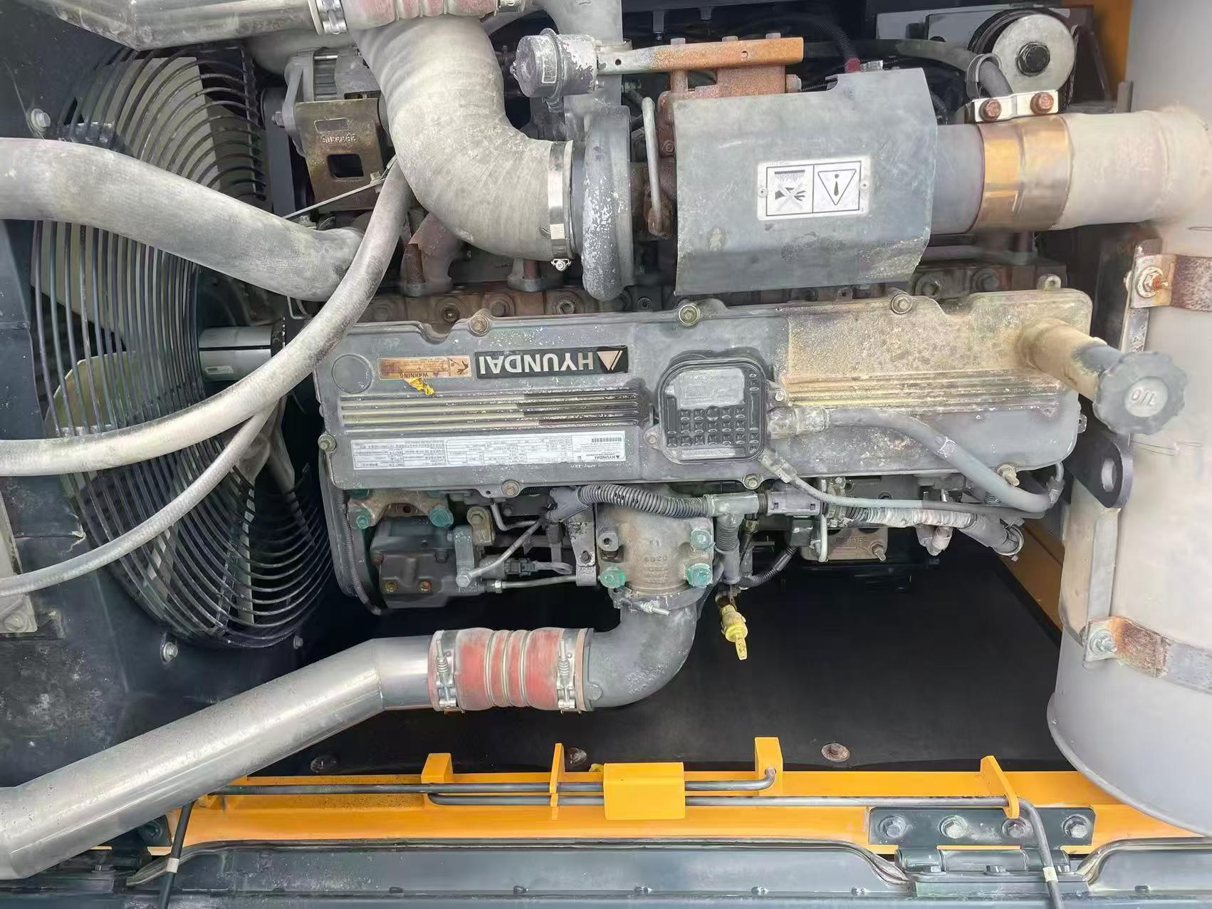 Buy Hyundai R395LVS Used Excavator / 3 Buy Hyundai R395LVS Used Excavator / 3