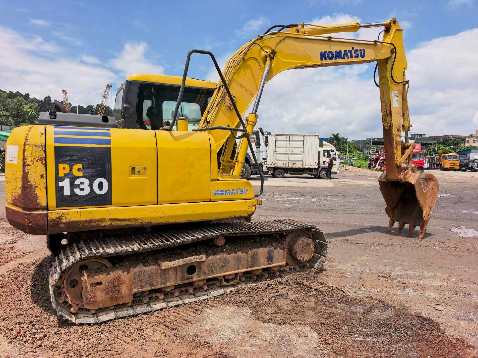 Buy Komatsu PC110-7 Used Excavator / 1