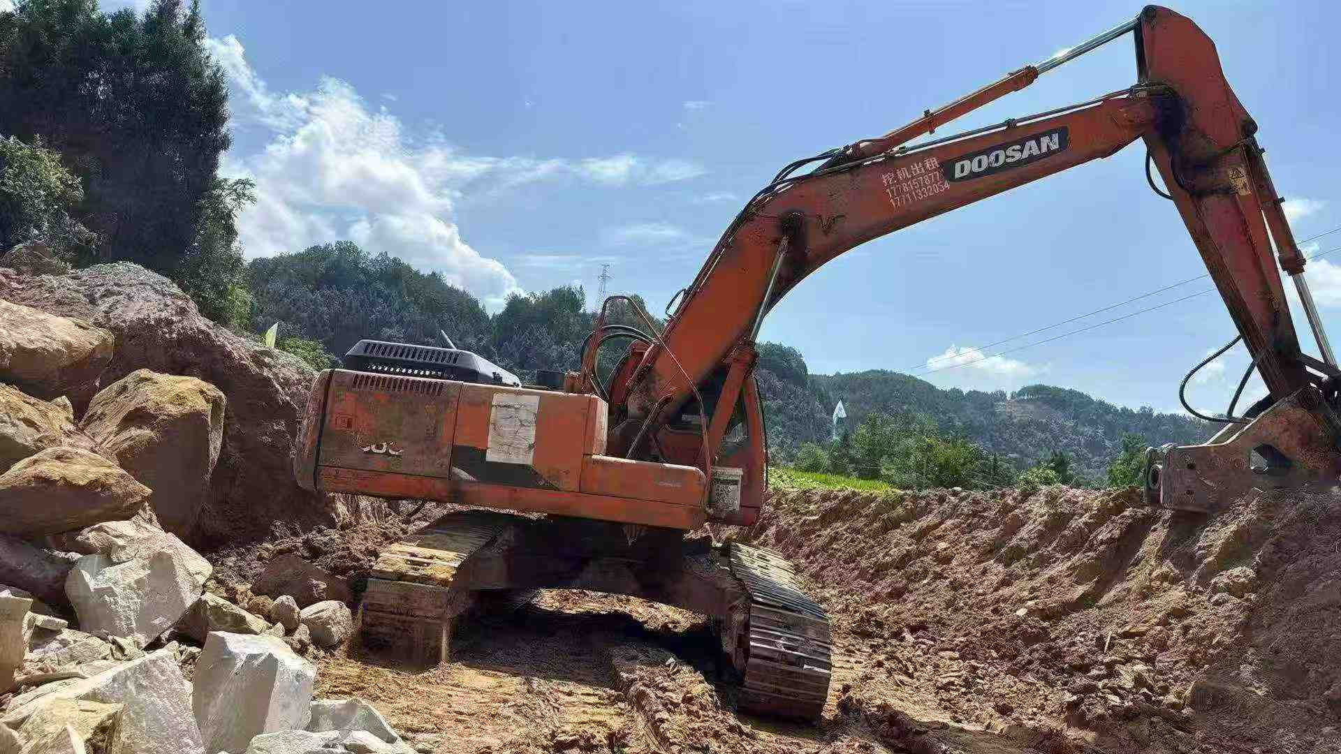 شراء Doosan DH225-9 مستعمل حفارة