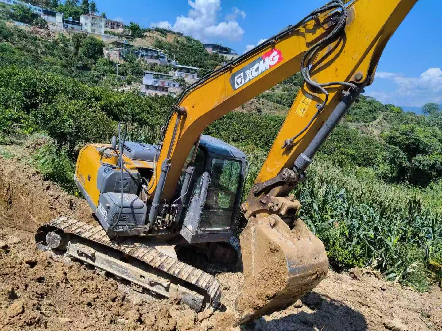 Buy XCMG Used Excavator / 1