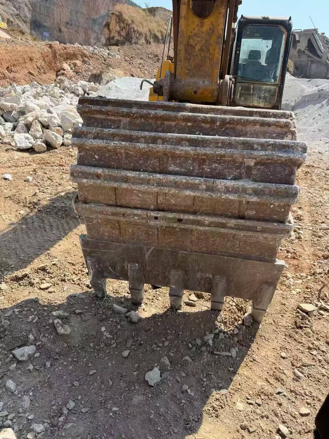 Buy Caterpillar 320D Used Excavator / 4 Buy Caterpillar 320D Used Excavator / 4