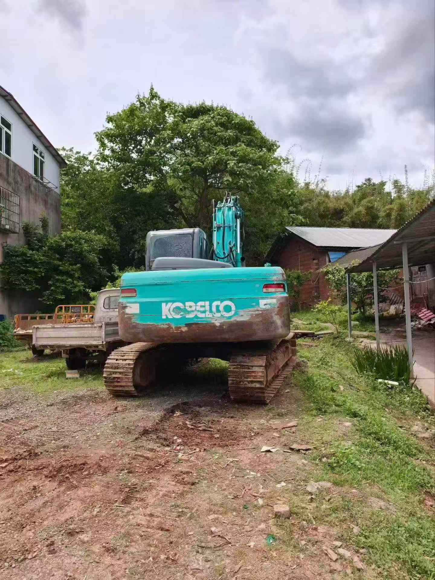 Buy Kobelco SK130 Used Excavator / 4 Buy Kobelco SK130 Used Excavator / 4