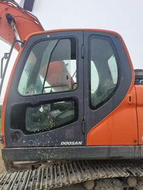 شراء حفارة Doosan DH215-7 مستعملة / 6 شراء حفارة Doosan DH215-7 مستعملة / 6